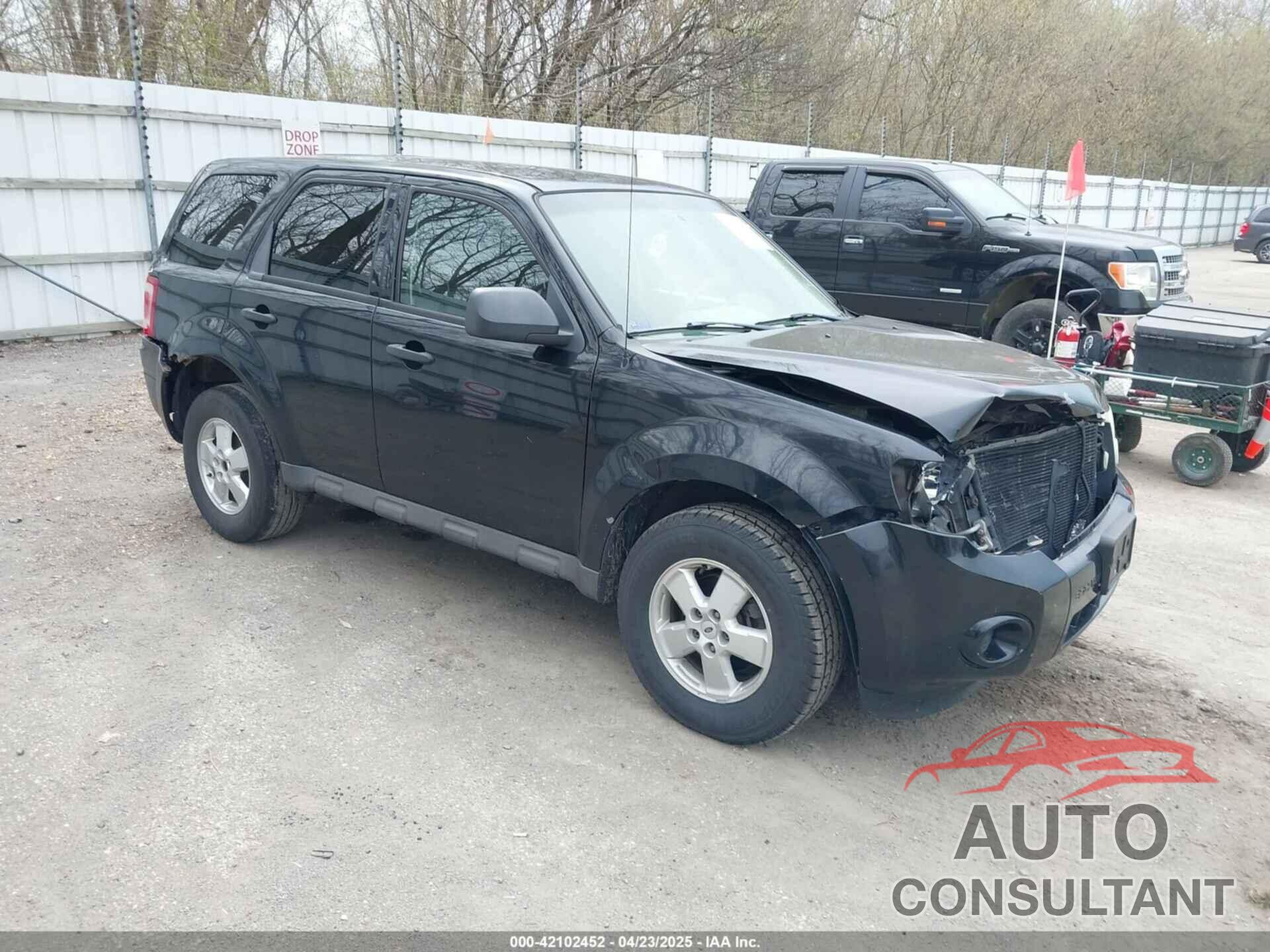 FORD ESCAPE 2009 - 1FMCU02759KA61417