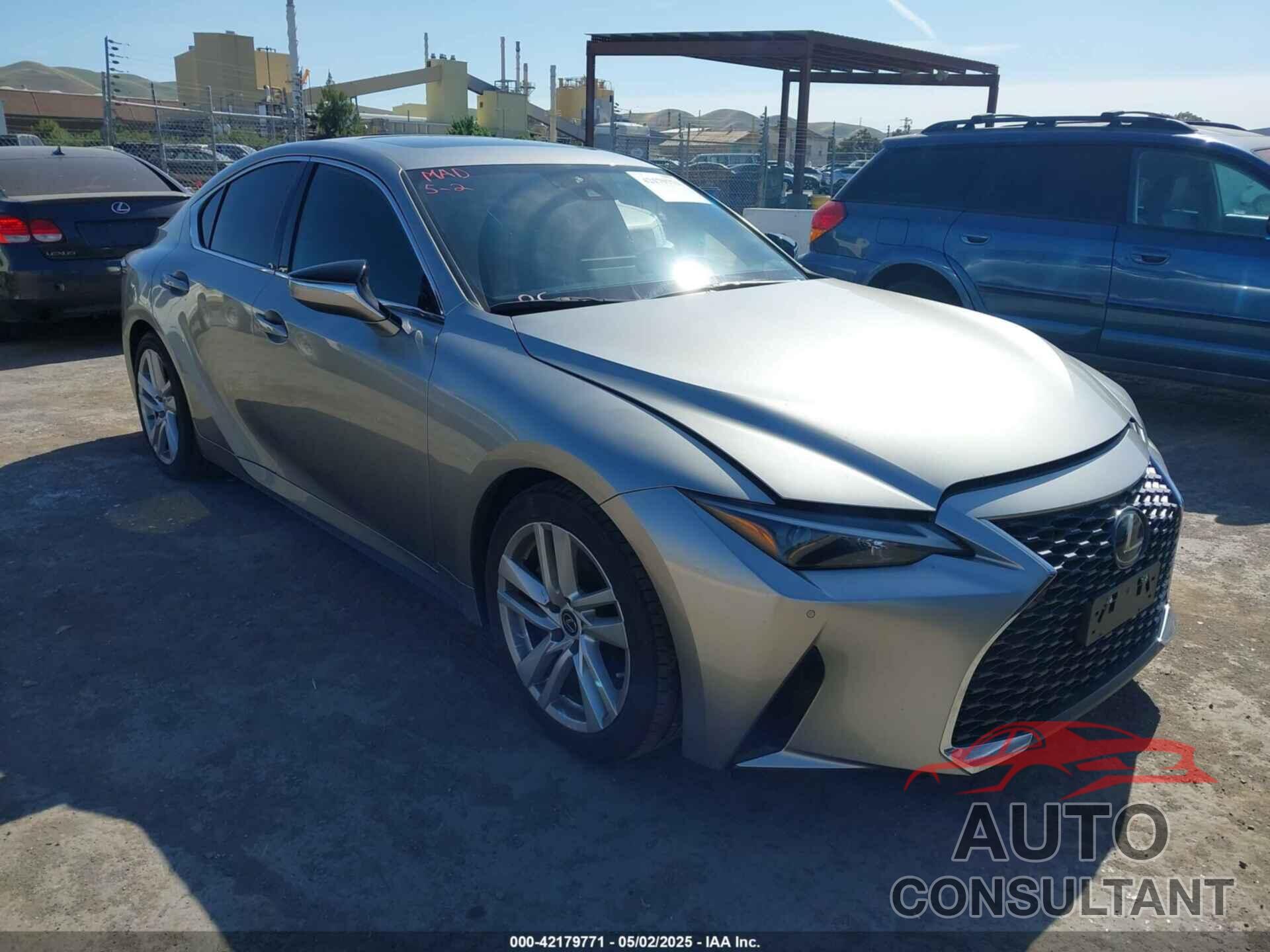 LEXUS IS 300 2021 - JTHCA1D24M5115848