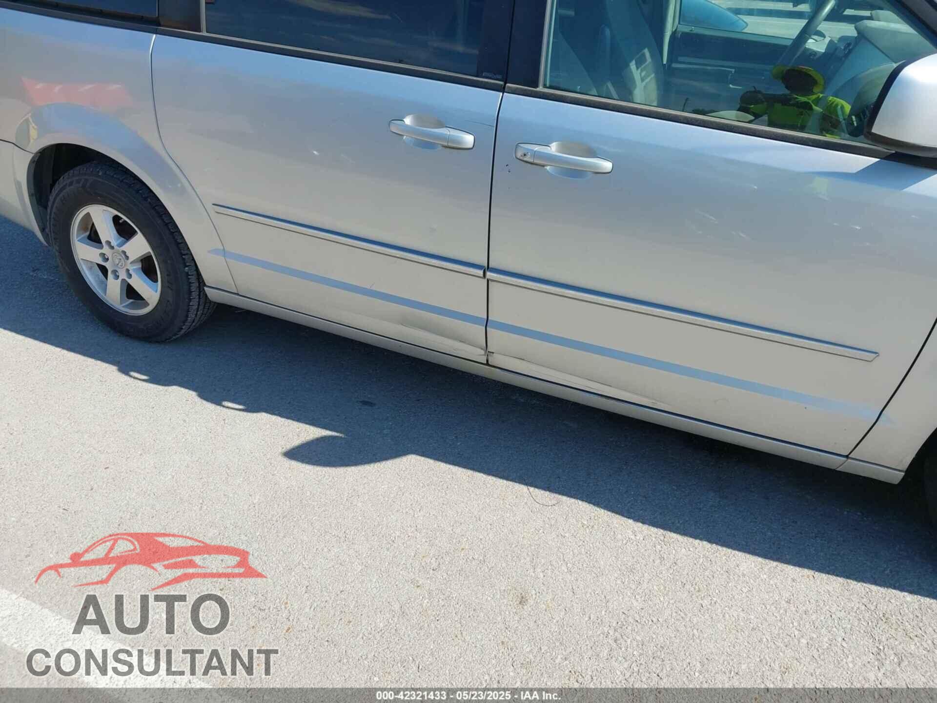 DODGE GRAND CARAVAN 2010 - 2D4RN5D16AR190907
