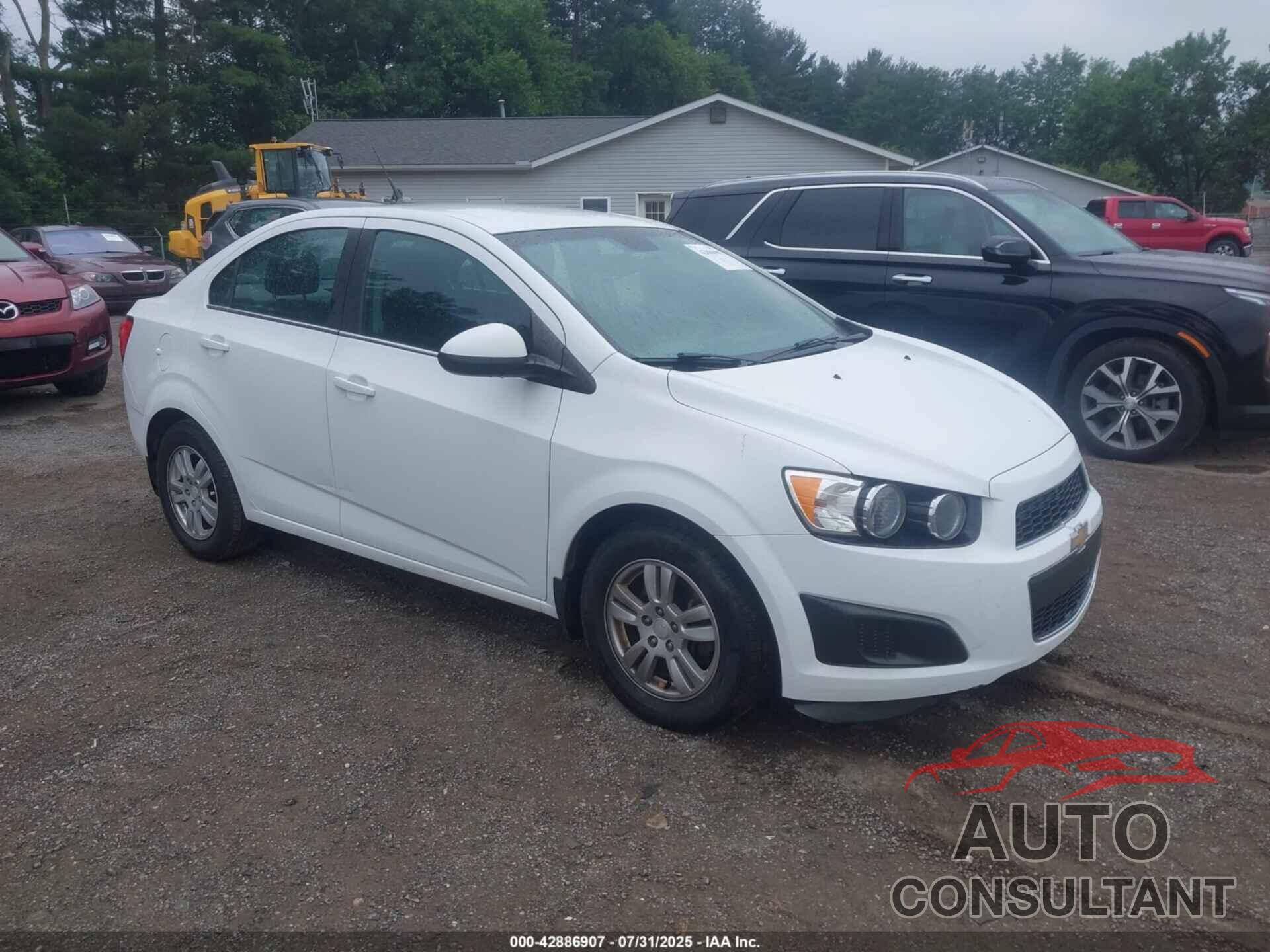 CHEVROLET SONIC 2013 - 1G1JC5SH4D4137803
