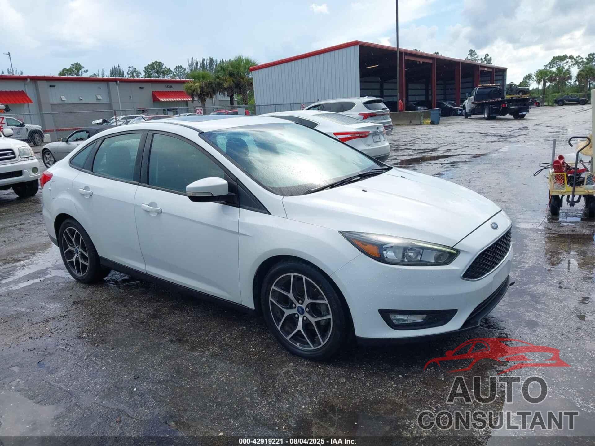 FORD FOCUS 2017 - 1FADP3H20HL249175