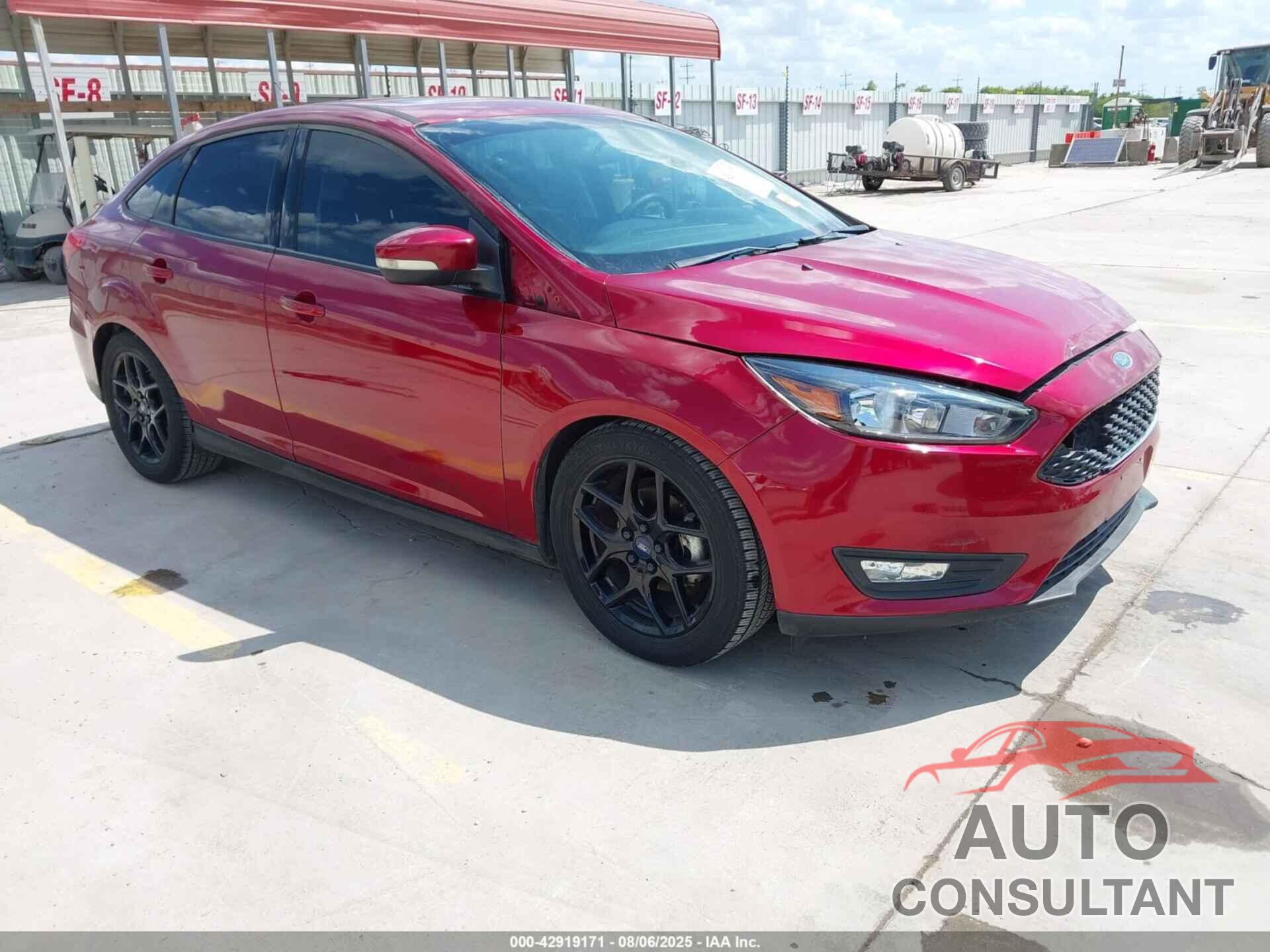 FORD FOCUS 2015 - 1FADP3F29FL323502