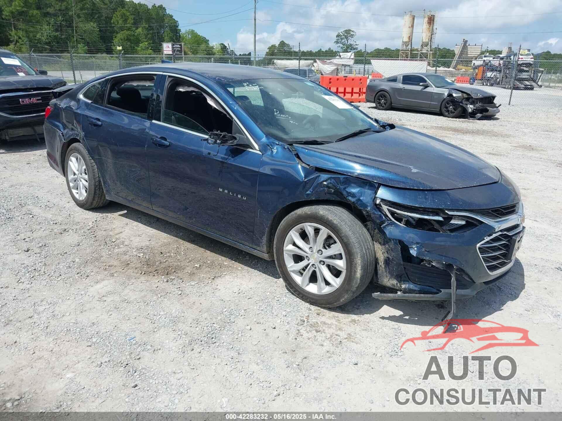 CHEVROLET MALIBU 2022 - 1G1ZD5ST4NF180239