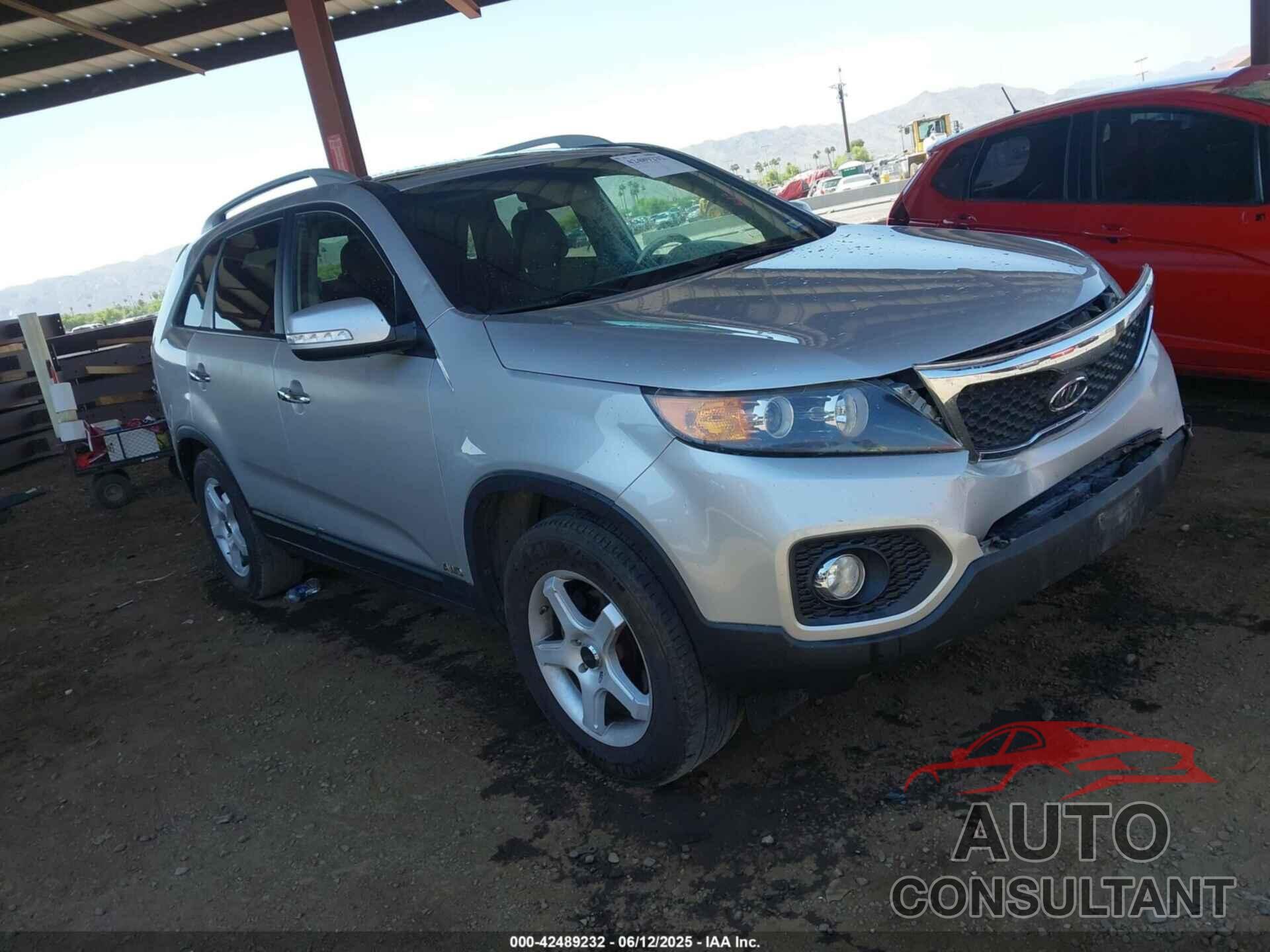 KIA SORENTO 2013 - 5XYKUDA22DG411937
