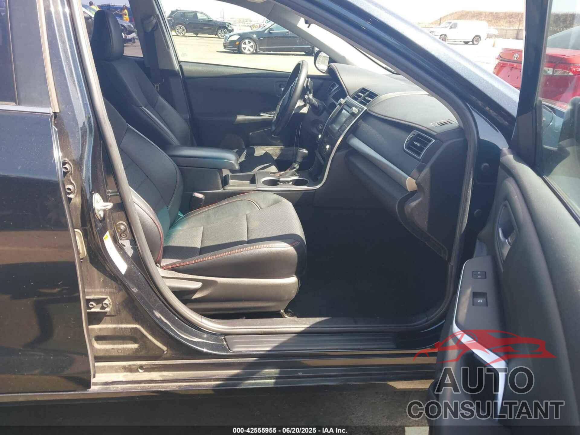 TOYOTA CAMRY 2016 - 4T1BF1FK2GU504022