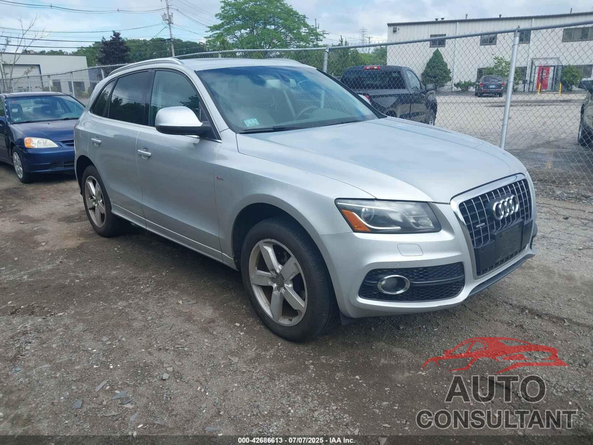 AUDI Q5 2011 - WA1DKAFP2BA095383