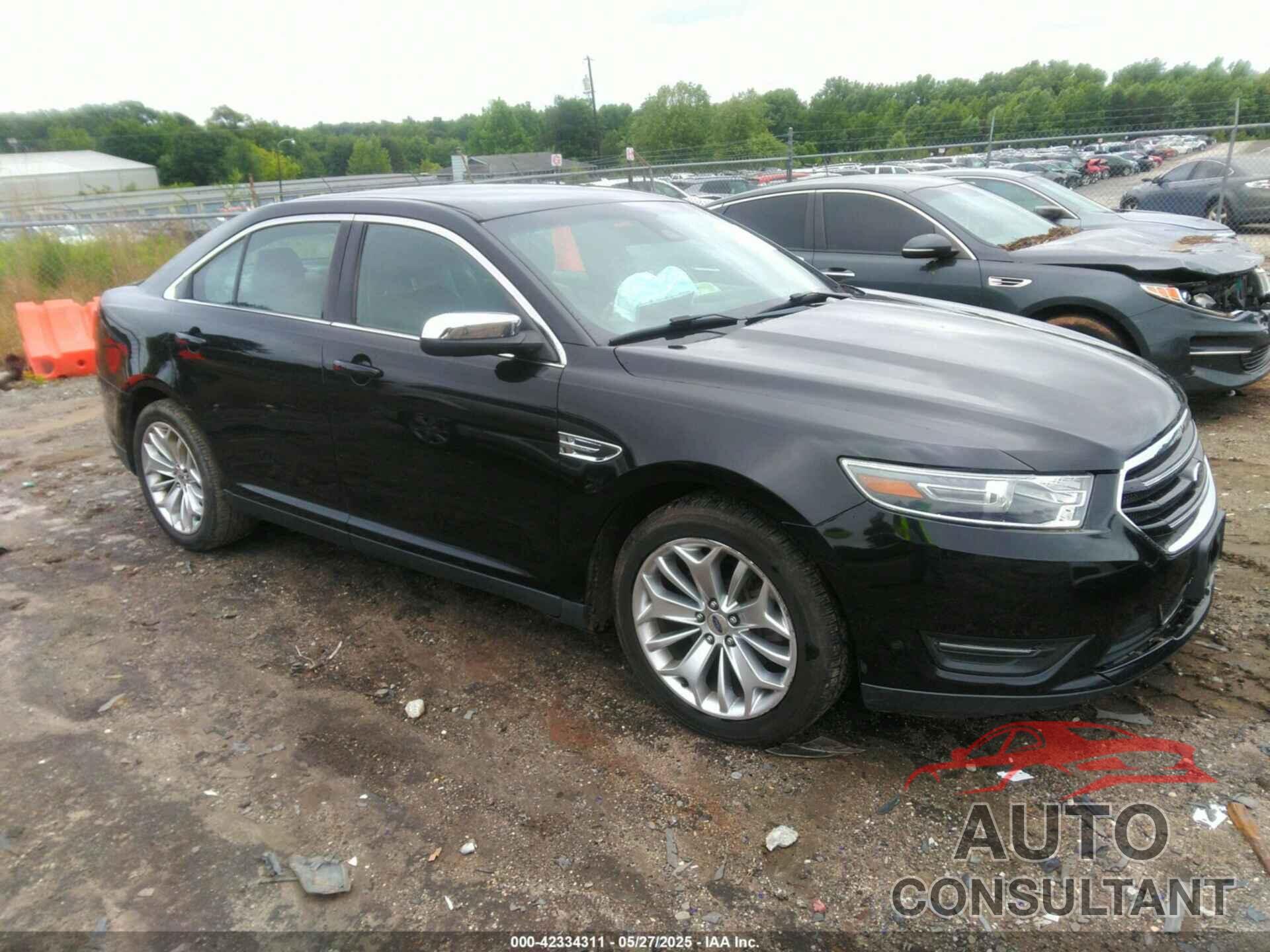FORD TAURUS 2019 - 1FAHP2F85KG106645
