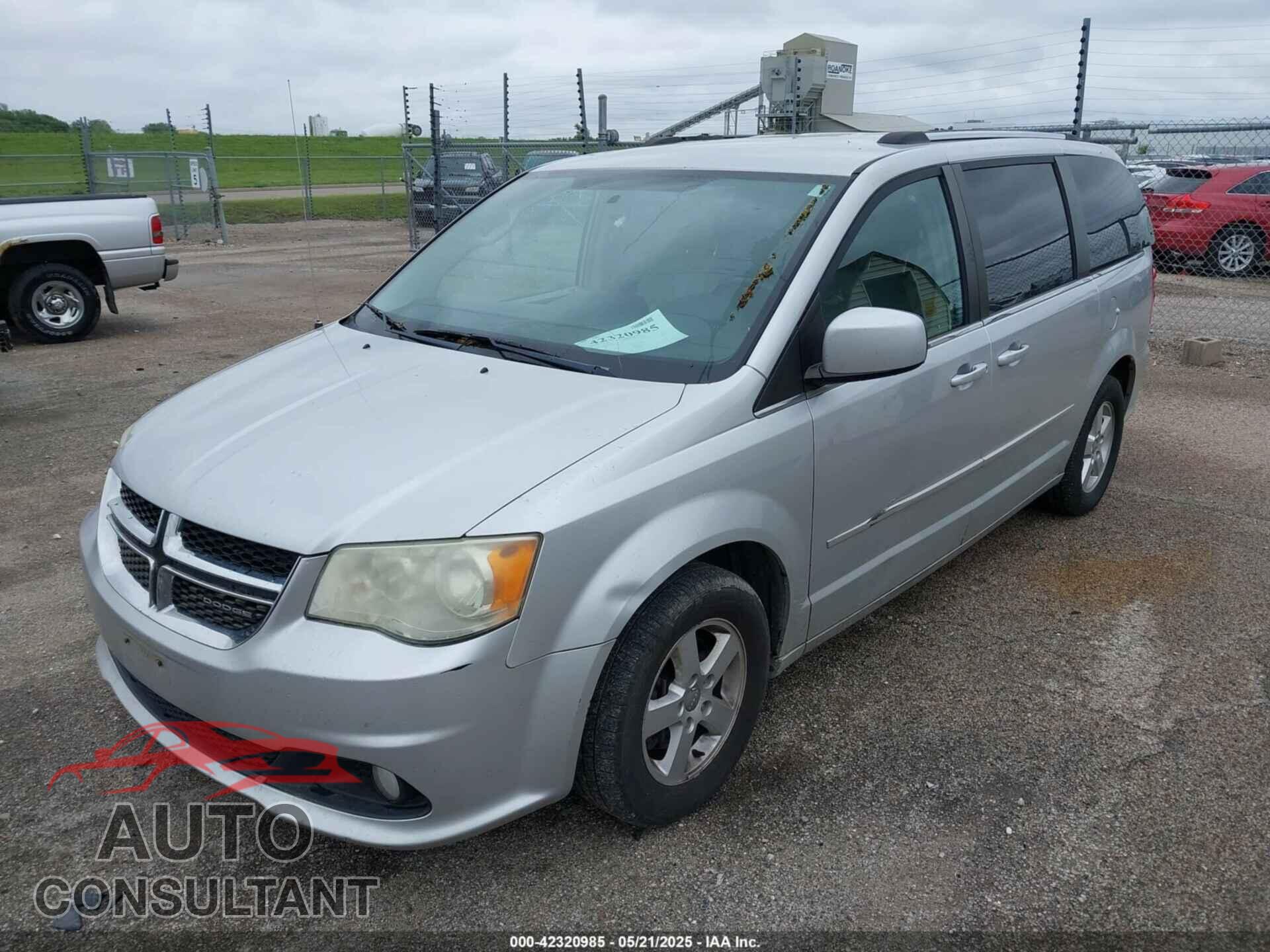DODGE GRAND CARAVAN 2011 - 2D4RN5DG7BR678351