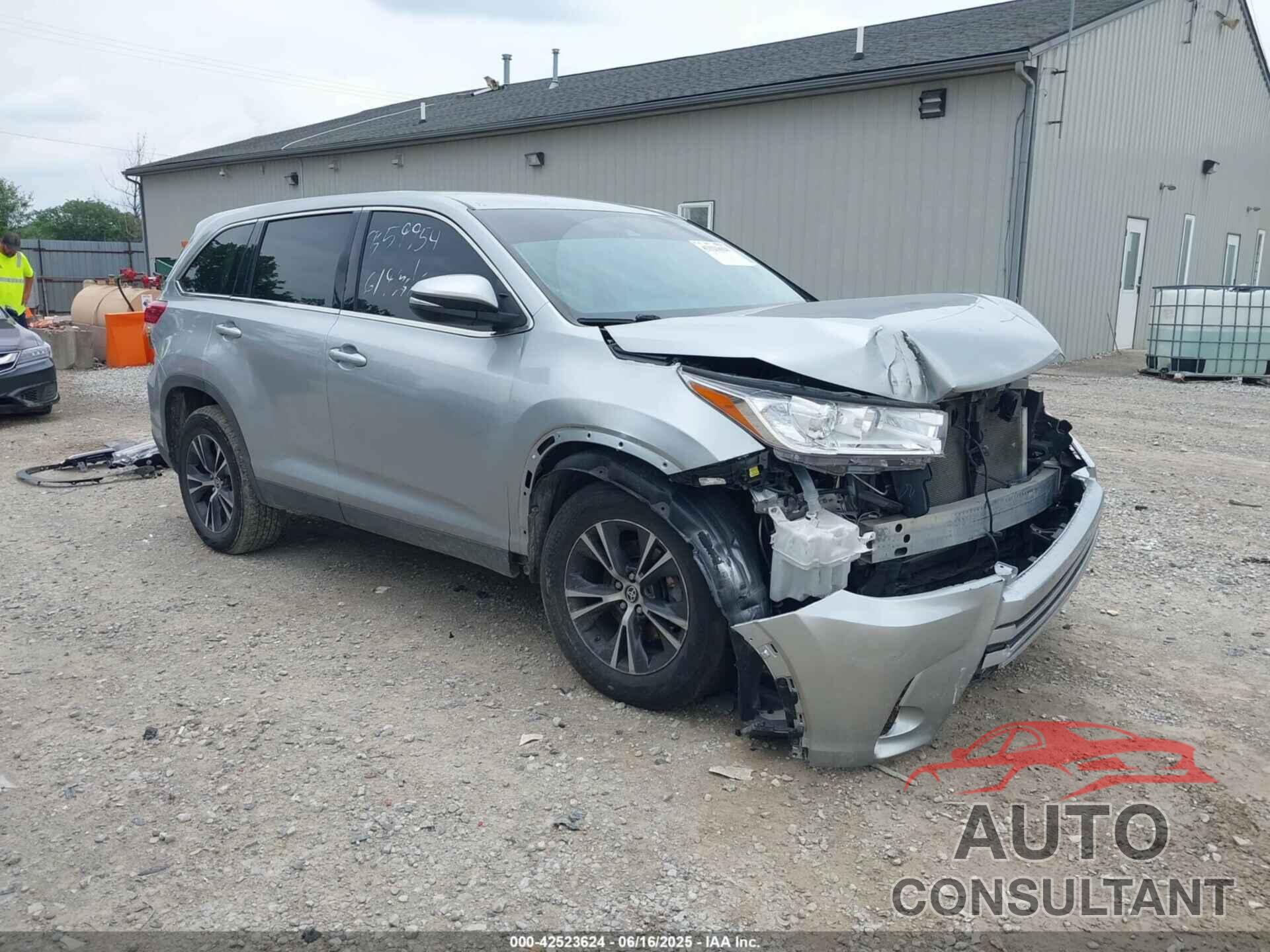 TOYOTA HIGHLANDER 2019 - 5TDZARFH5KS060605