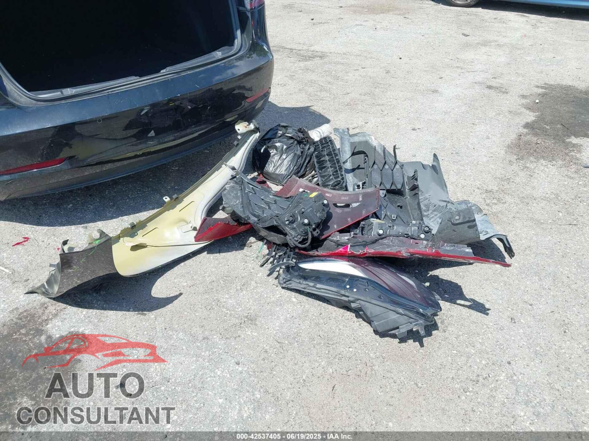 TESLA MODEL 3 2021 - 5YJ3E1EA0MF084849