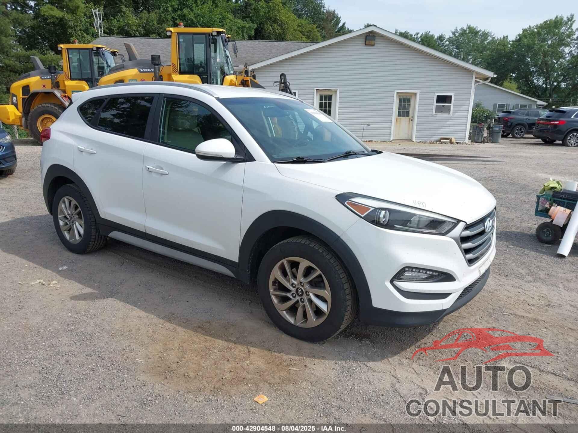 HYUNDAI TUCSON 2017 - KM8J3CA47HU475448