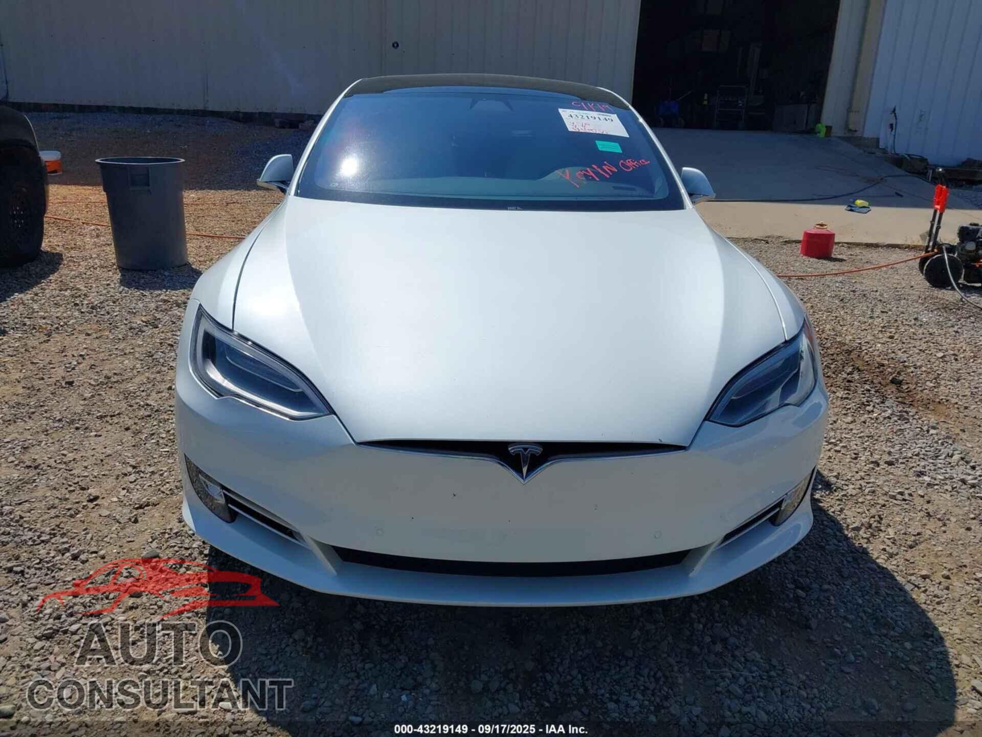 TESLA MODEL S 2020 - 5YJSA1E41LF364165