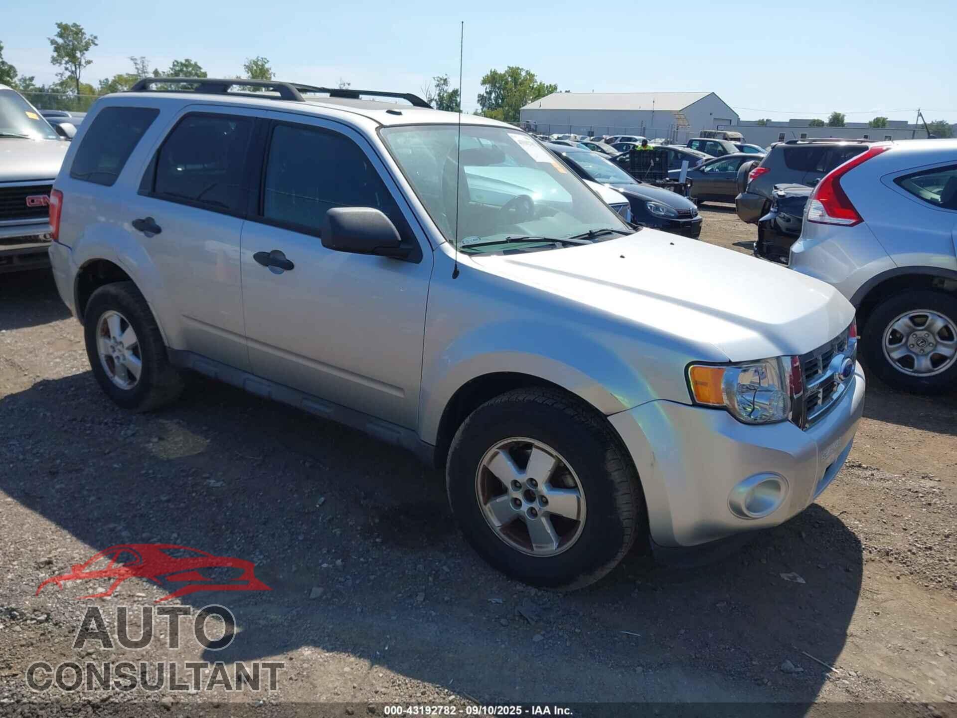 FORD ESCAPE 2011 - 1FMCU9DG8BKC03329