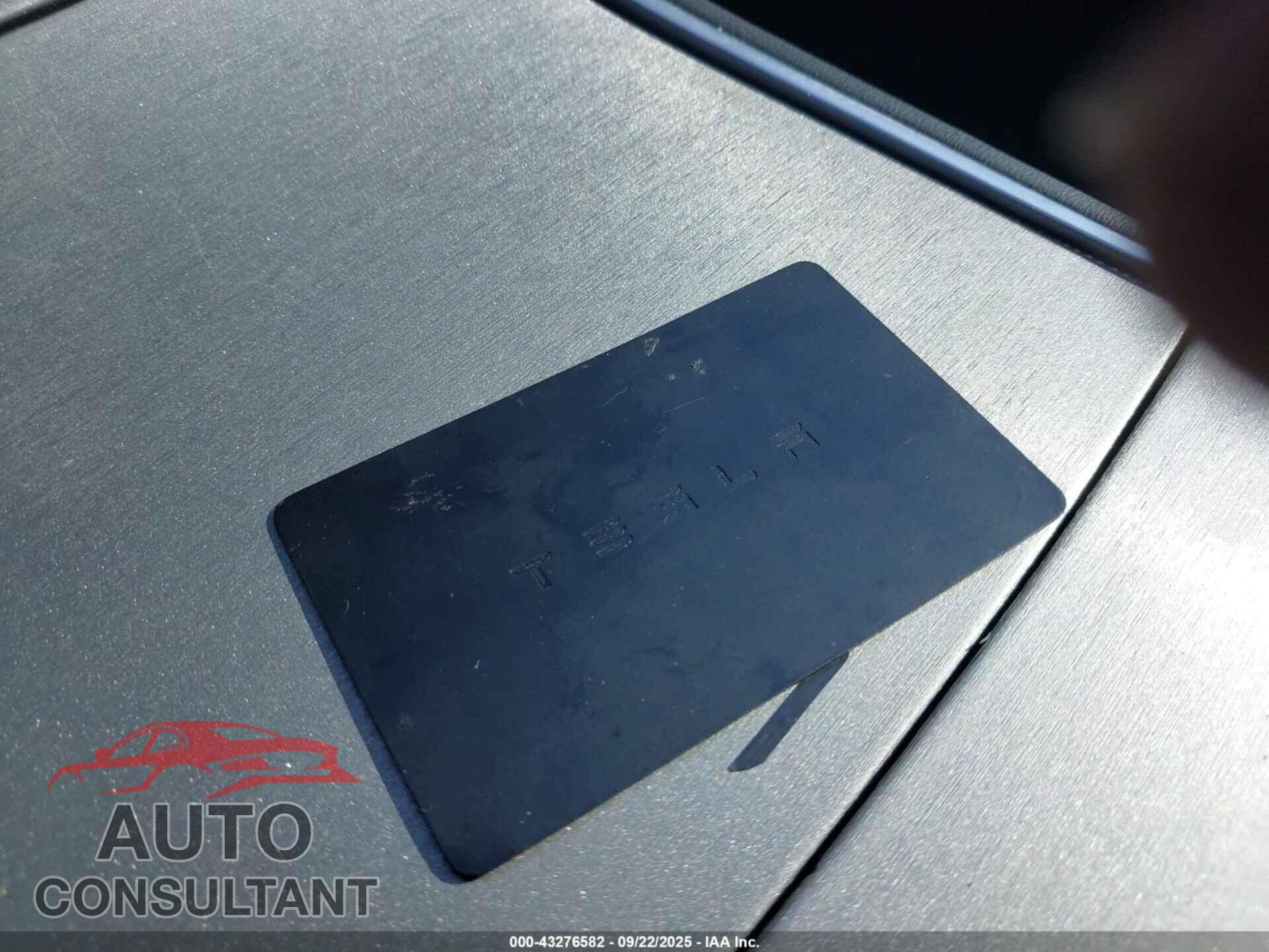 TESLA MODEL 3 2018 - 5YJ3E1EAXJF025089