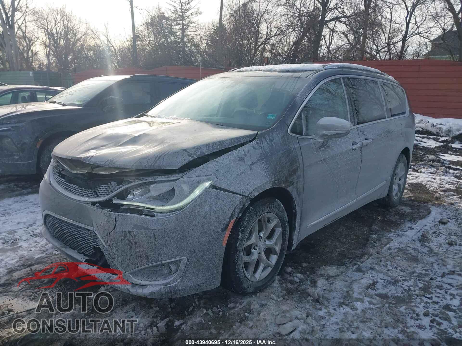 CHRYSLER PACIFICA 2019 - 2C4RC1GG0KR721614