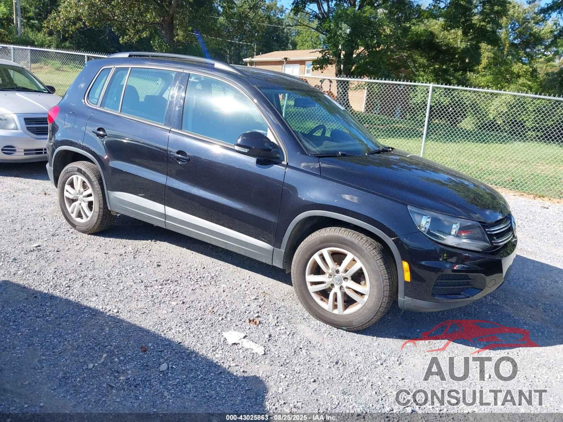 VOLKSWAGEN TIGUAN 2016 - WVGBV7AX3GW603493
