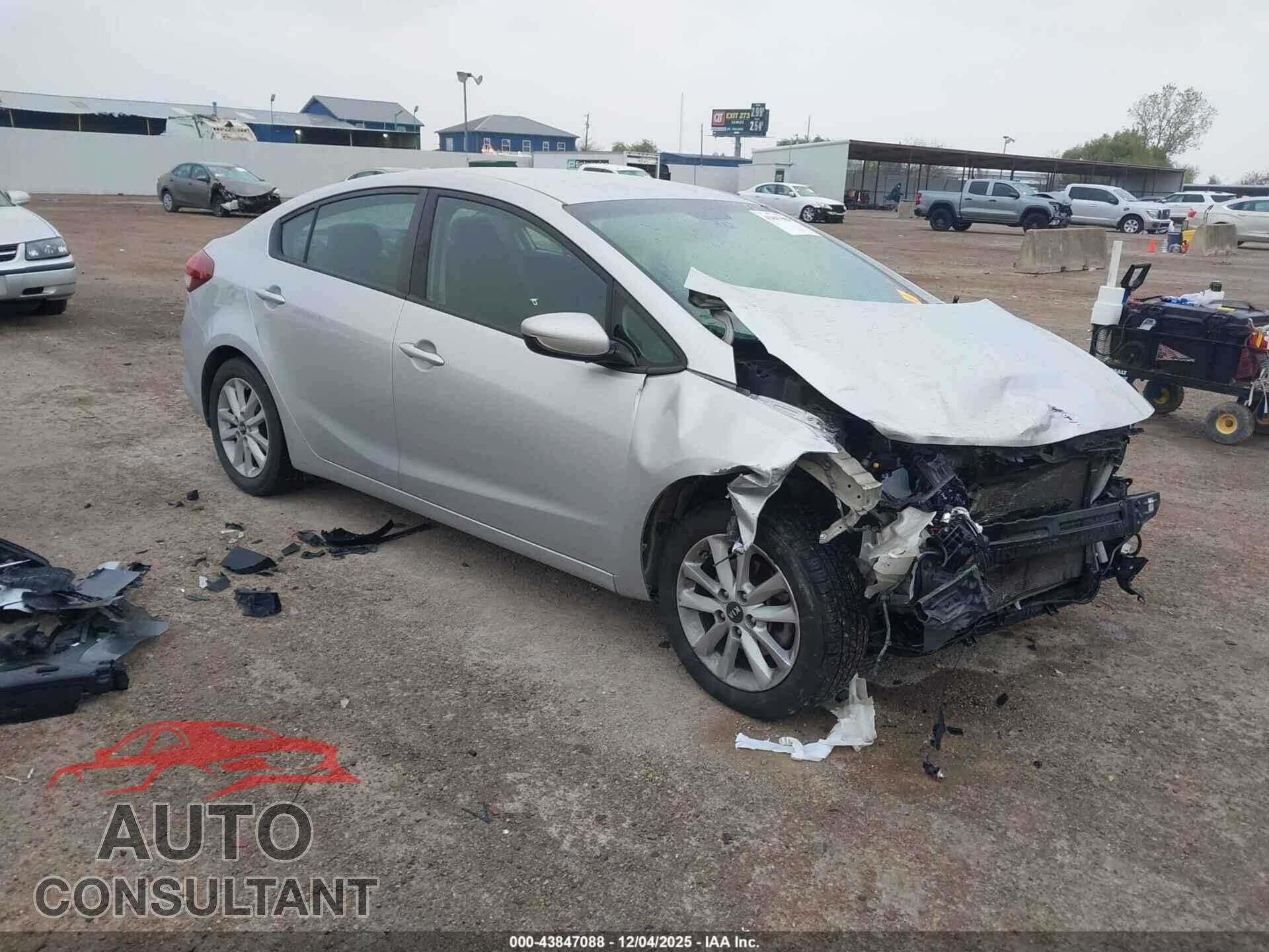 KIA FORTE 2017 - 3KPFL4A7XHE132318