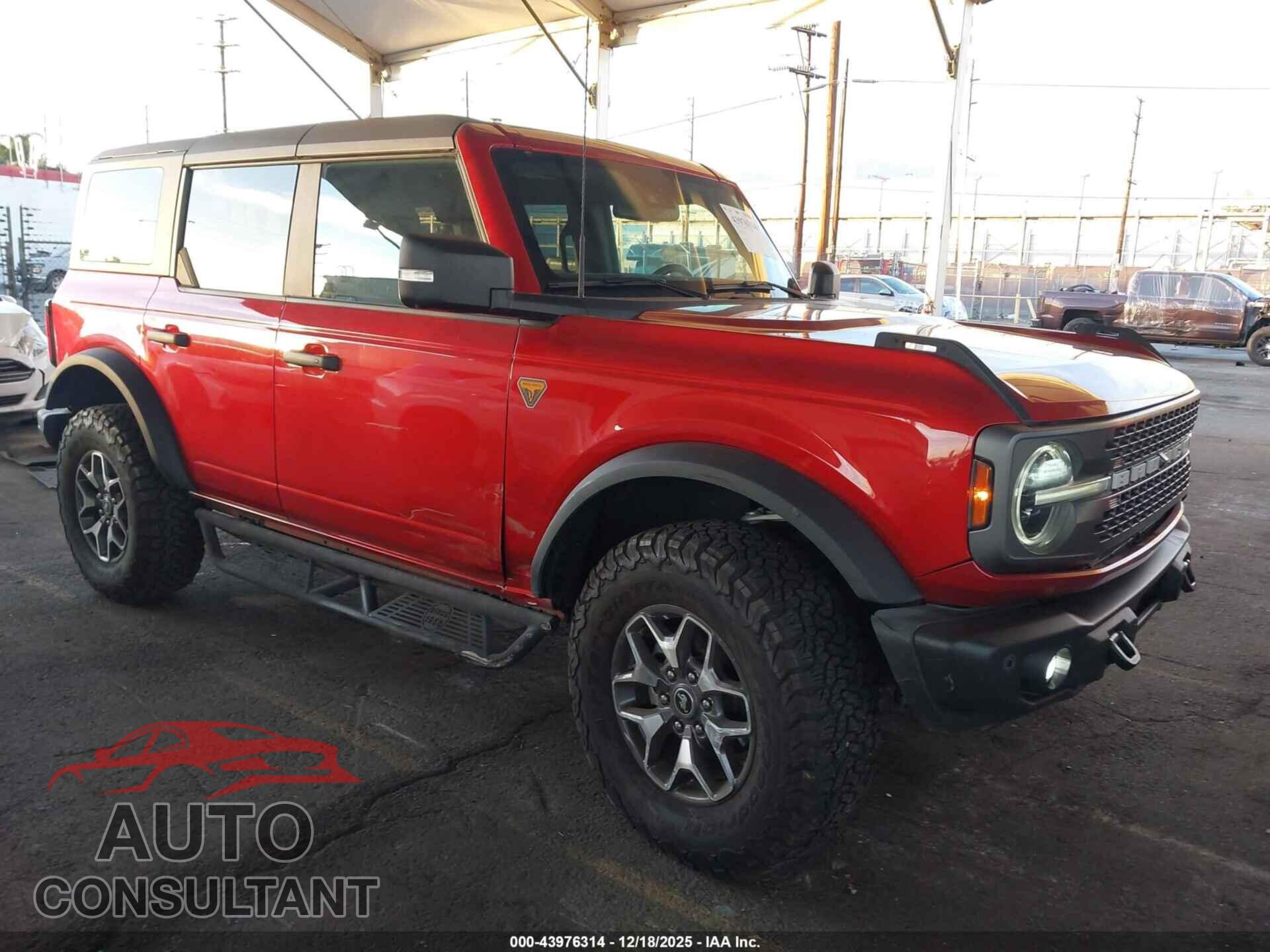 FORD BRONCO 2023 - 1FMEE5DH2PLB01730