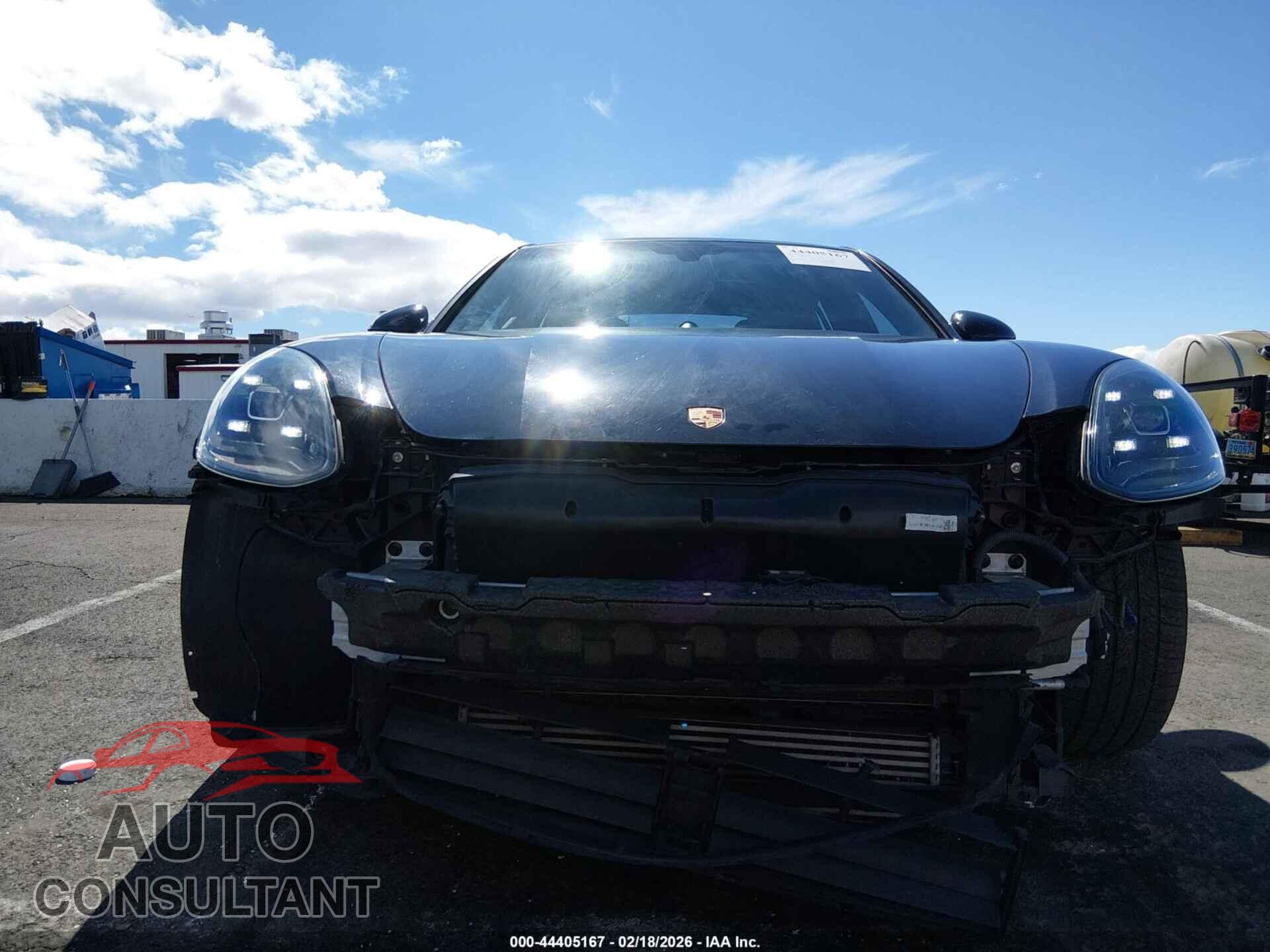 PORSCHE PANAMERA 2018 - WP0AA2A79JL102017