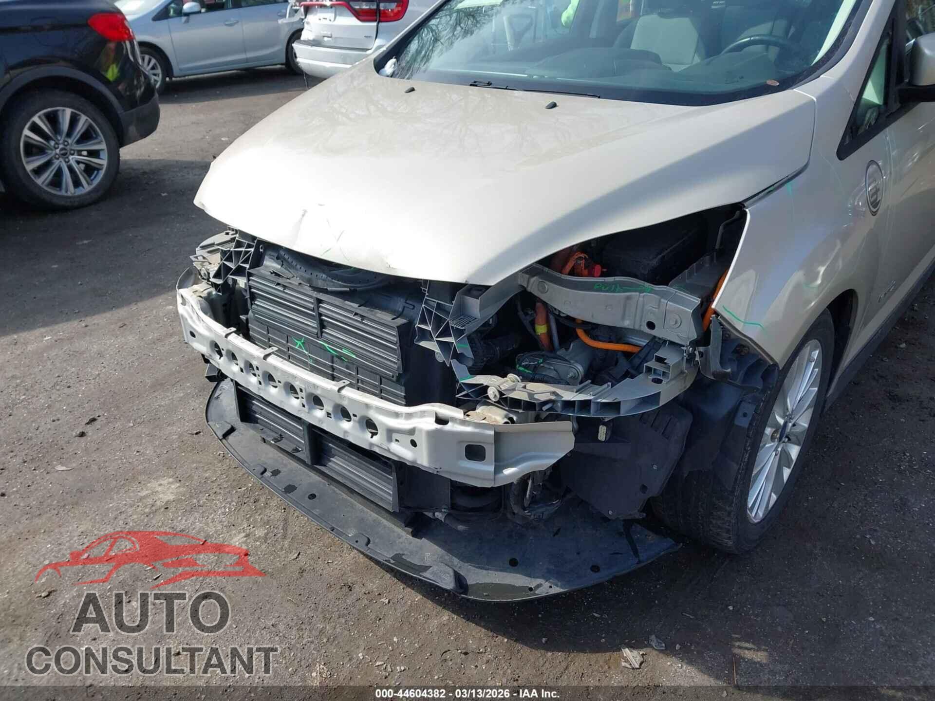 FORD C-MAX ENERGI 2017 - 1FADP5EU3HL101264