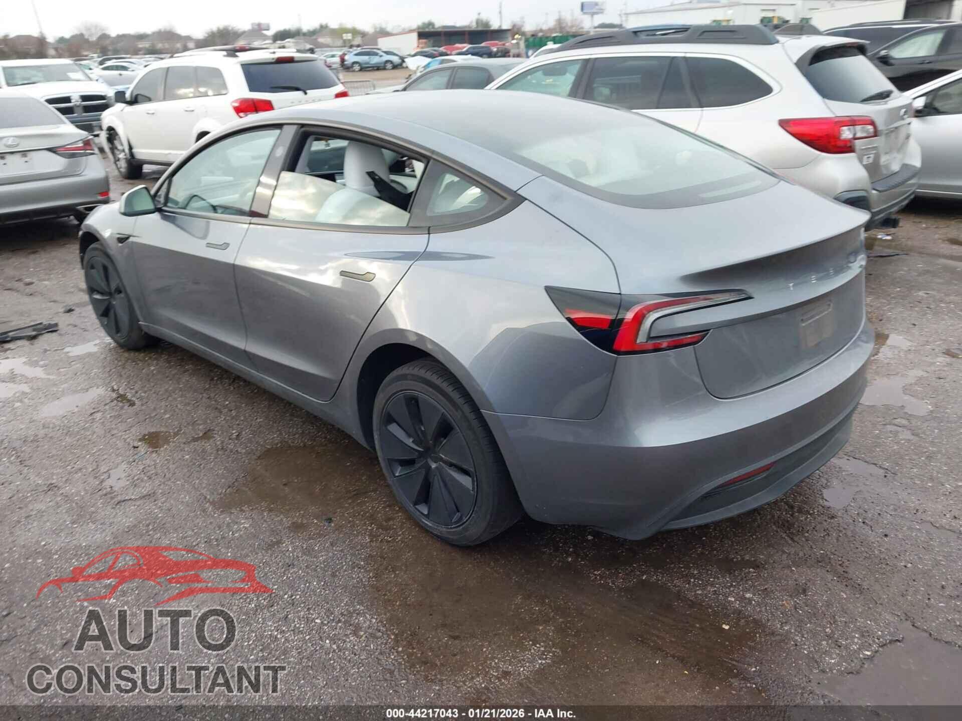 TESLA MODEL 3 2024 - 5YJ3E1EA5RF861047