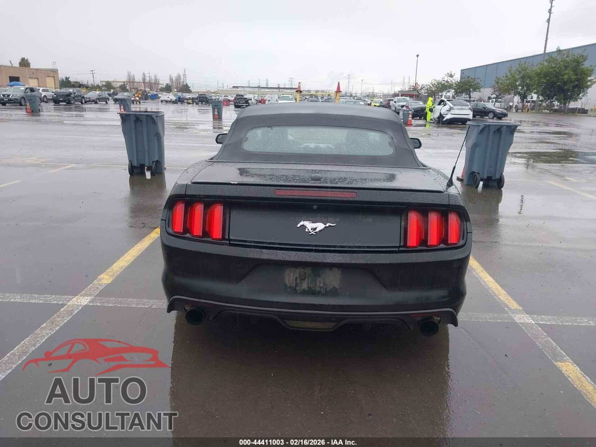 FORD MUSTANG 2015 - 1FATP8UH8F5419030