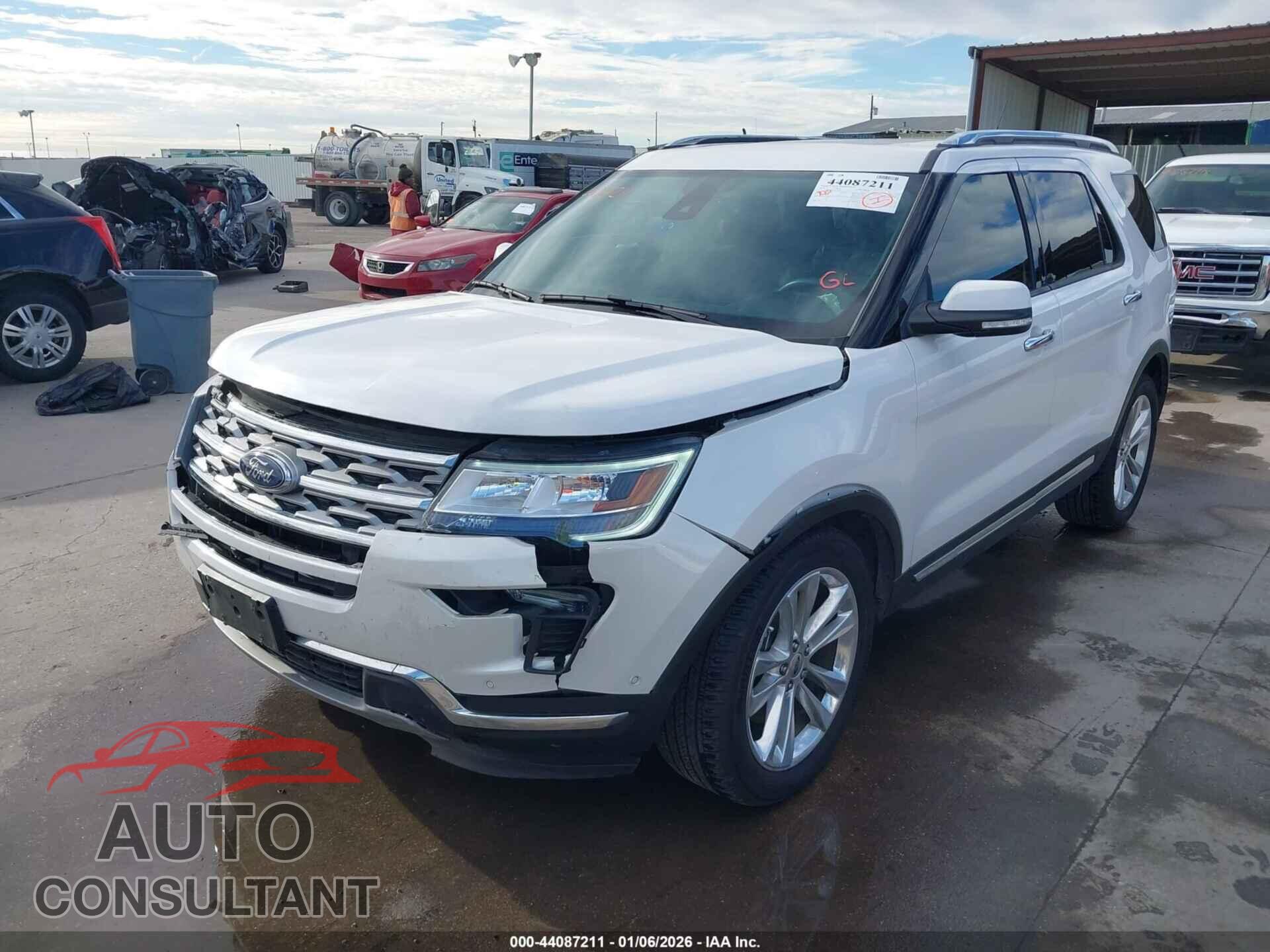 FORD EXPLORER 2018 - 1FM5K7F83JGB77619
