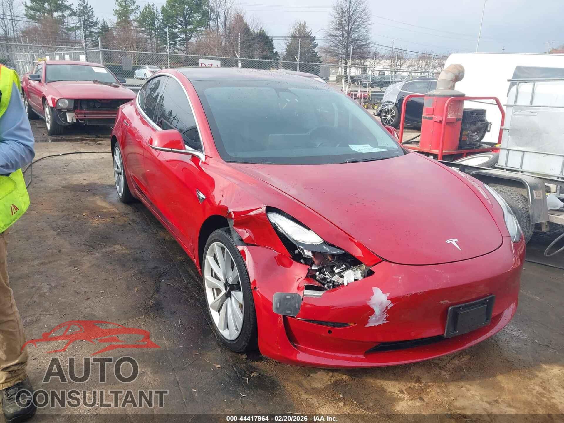 TESLA MODEL 3 2018 - 5YJ3E1EA3JF032840