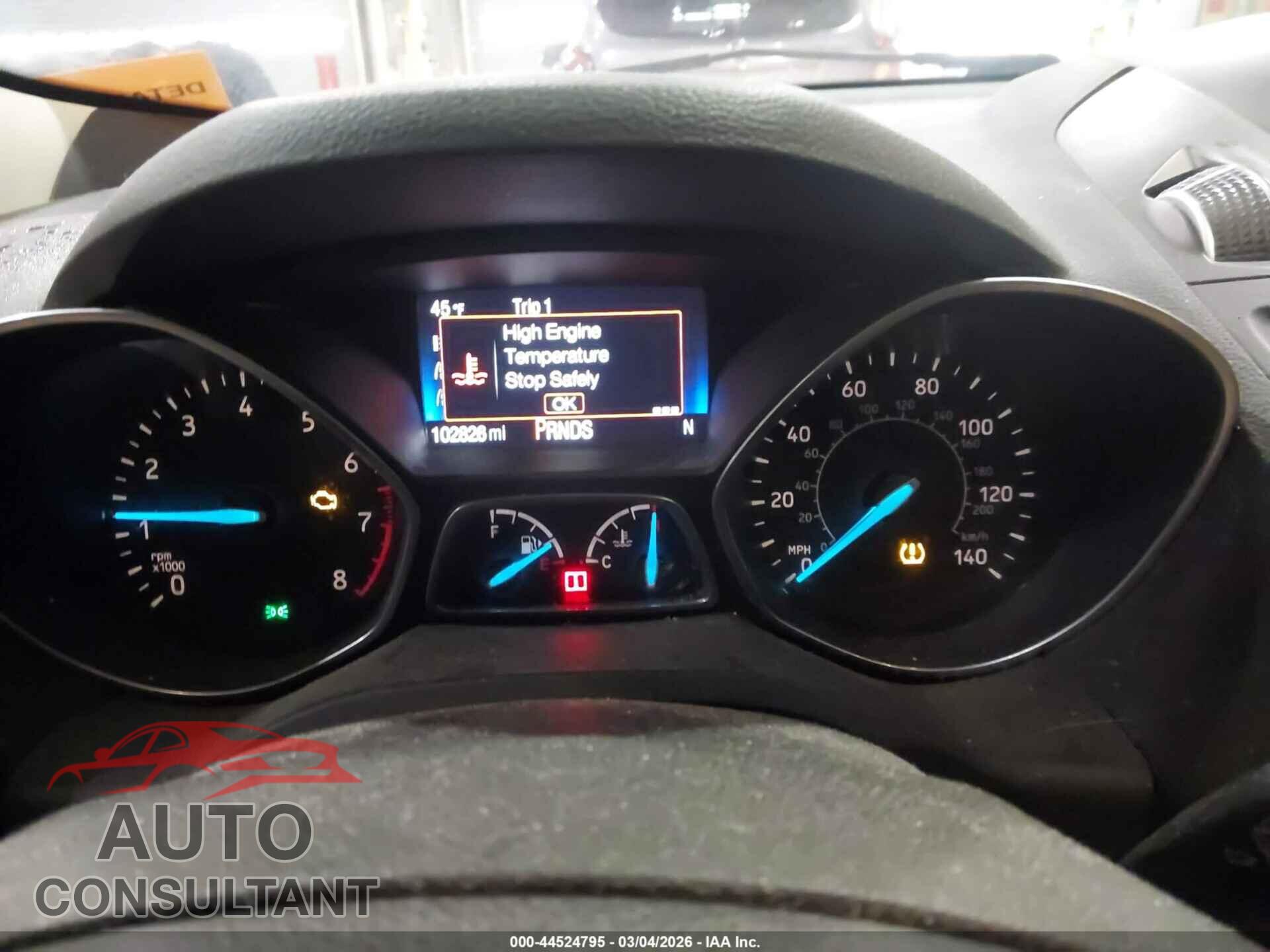 FORD ESCAPE 2017 - 1FMCU9GD2HUC55263