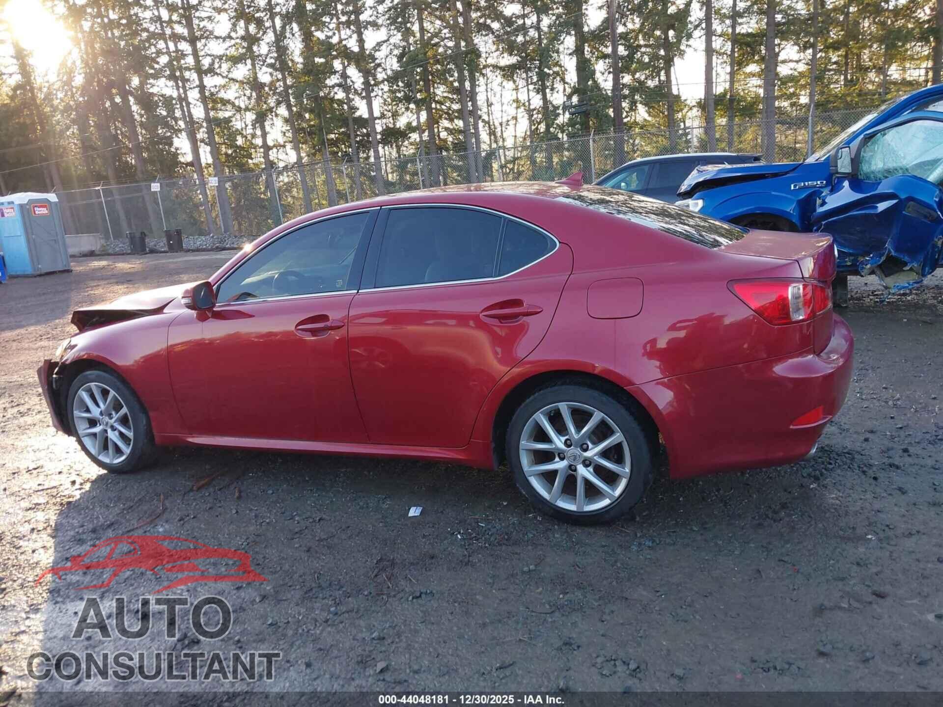 LEXUS IS 250 2013 - JTHCF5C20D5061118