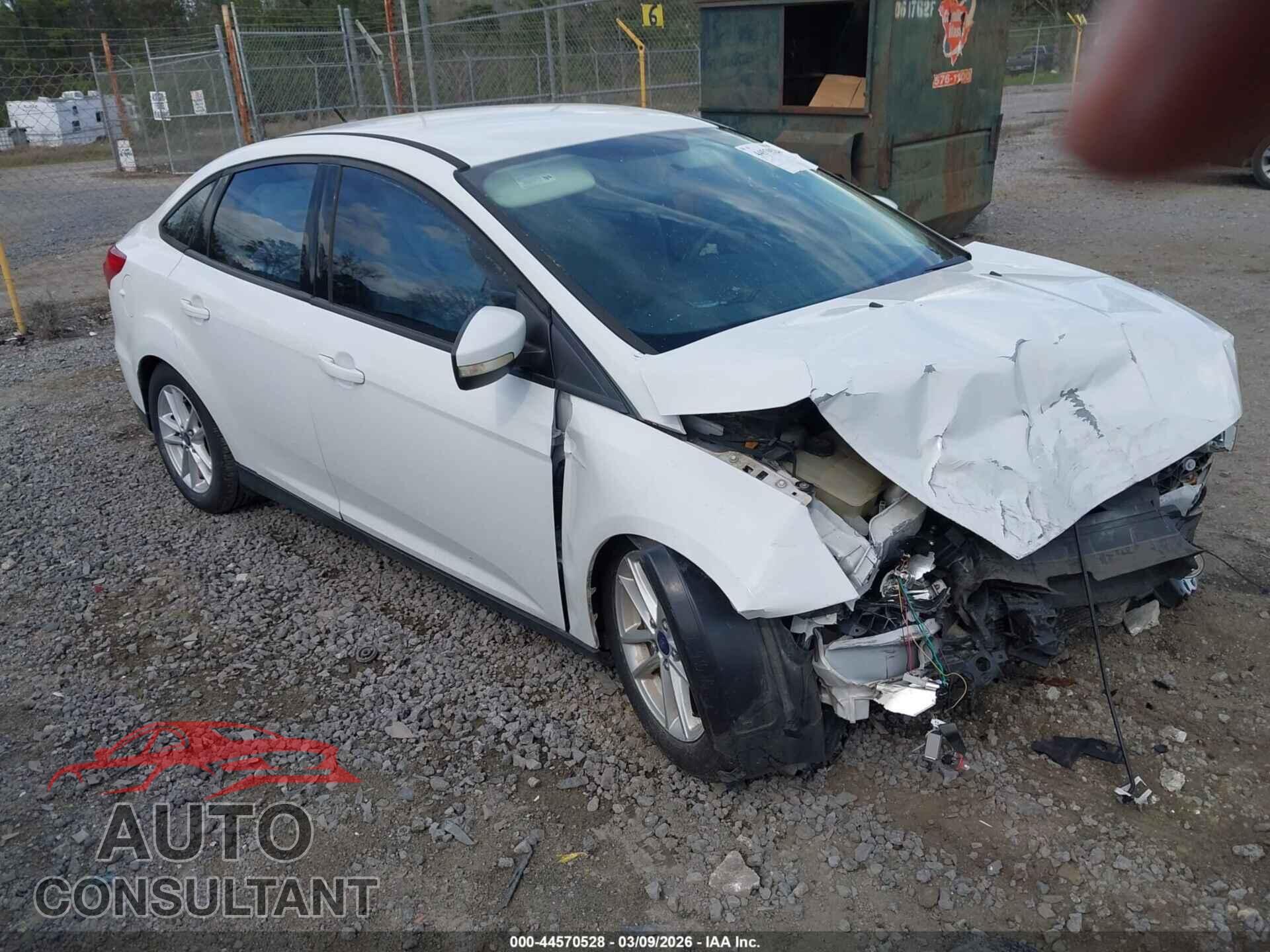 FORD FOCUS 2015 - 1FADP3F28FL239672