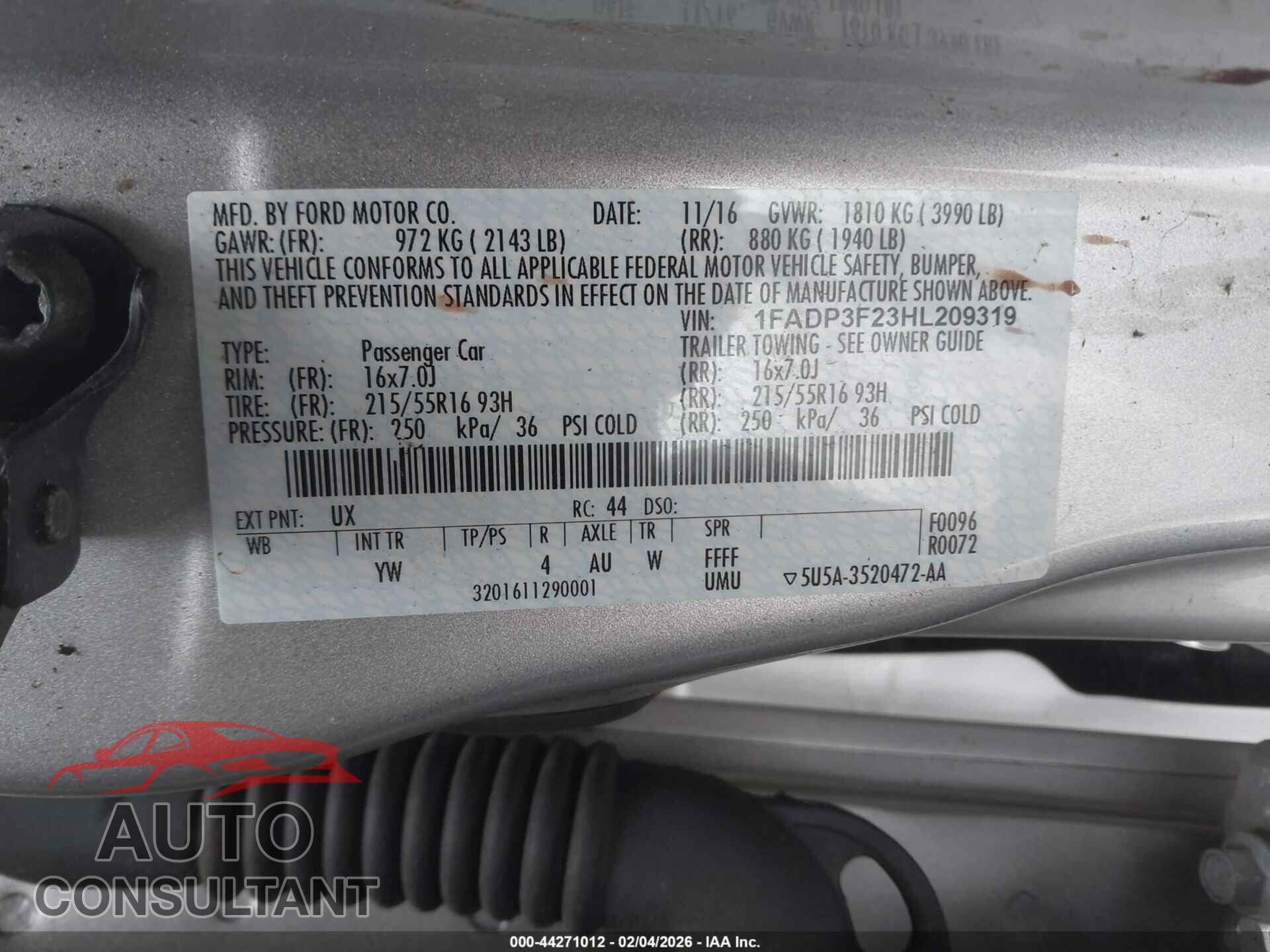 FORD FOCUS 2017 - 1FADP3F23HL209319