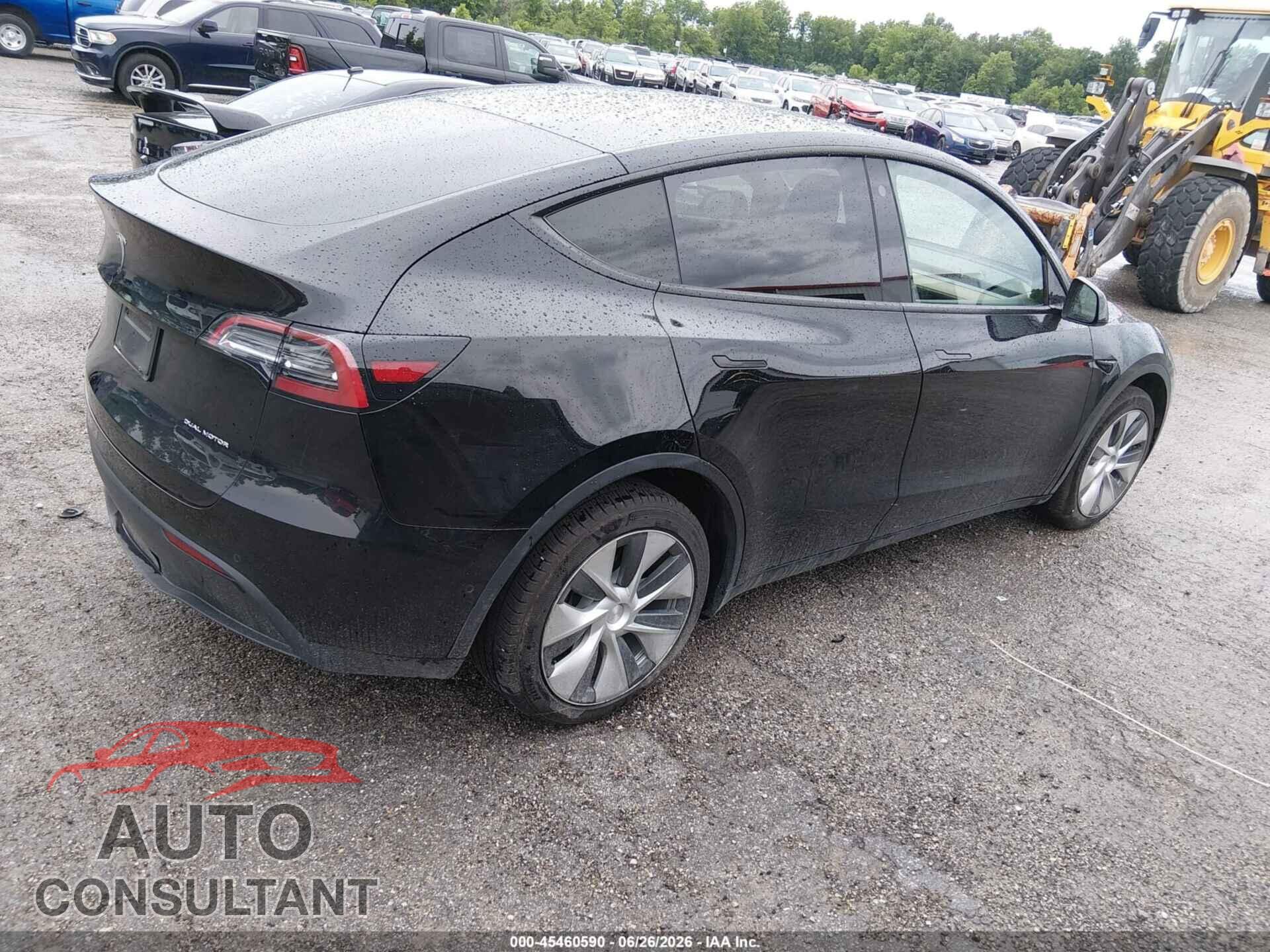 TESLA MODEL Y 2021 - 5YJYGDEE0MF153236