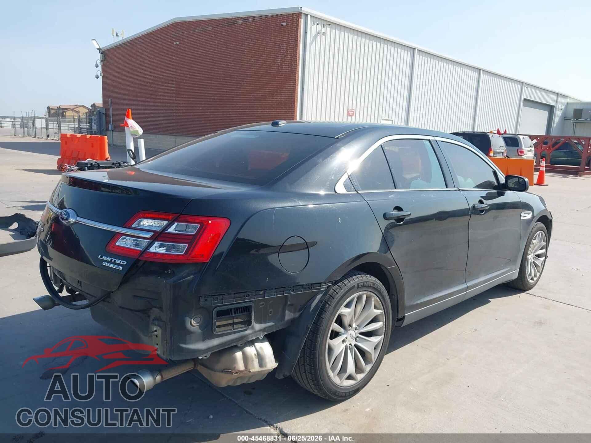 FORD TAURUS 2015 - 1FAHP2F84FG171394