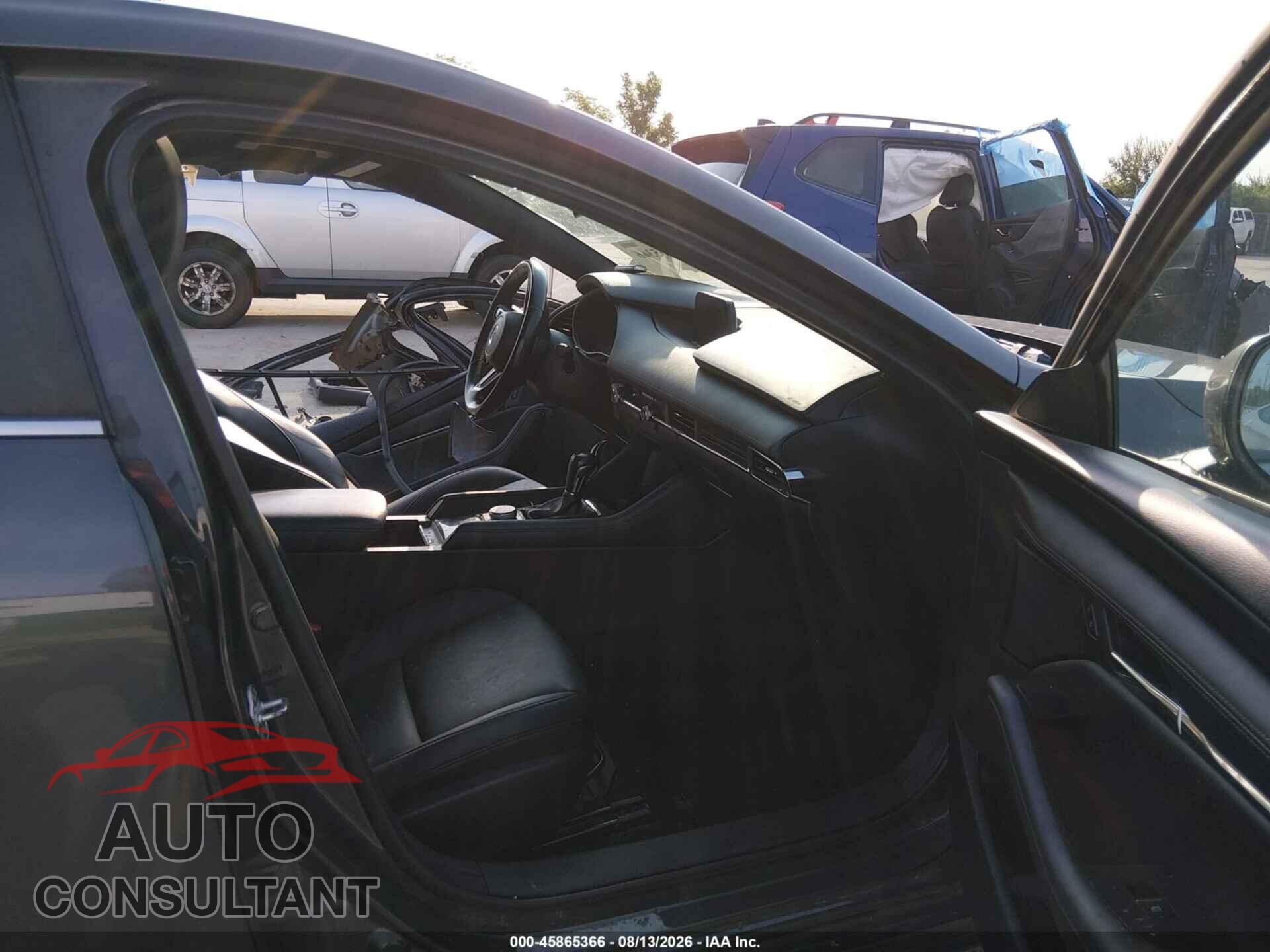 MAZDA MAZDA3 2021 - JM1BPBLL3M1402780