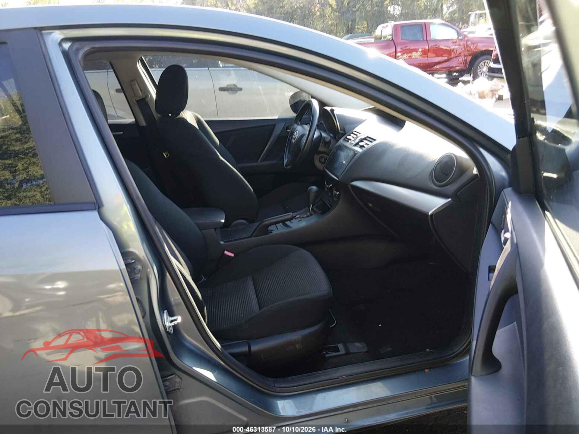 MAZDA MAZDA3 2012 - JM1BL1UF1C1502468