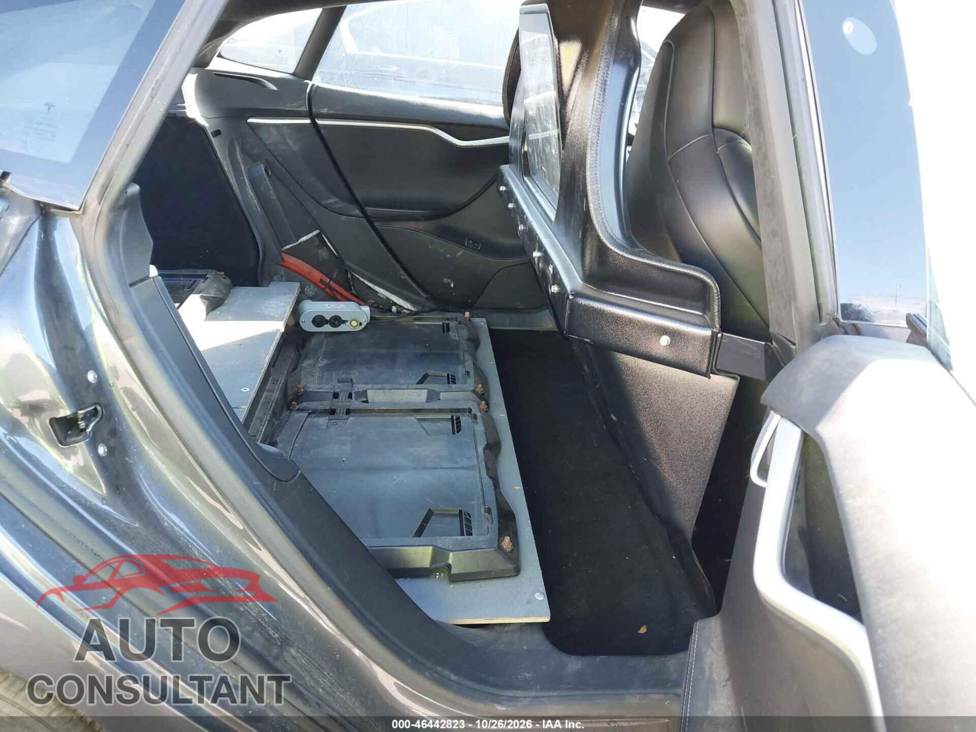 TESLA MODEL S 2017 - 5YJSA1E25HF215828