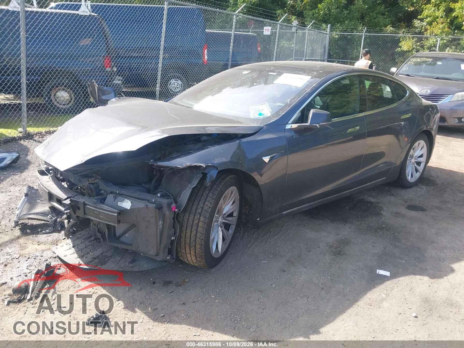 TESLA MODEL S 2018 - 5YJSA1E24JF263231