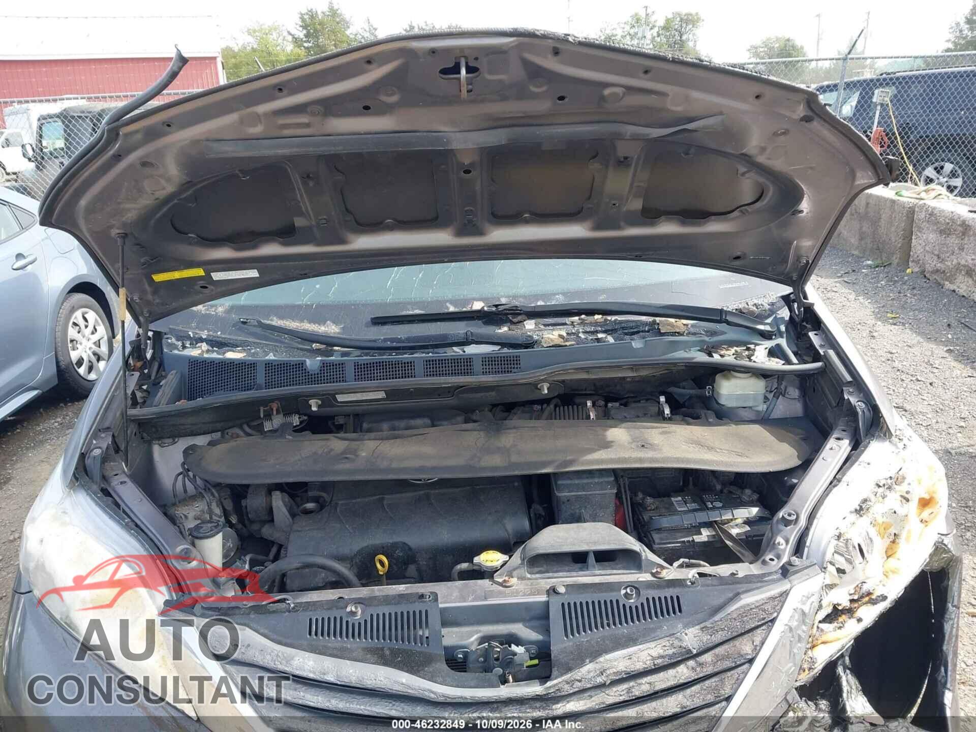 TOYOTA SIENNA 2011 - 5TDDK3DC8BS005691