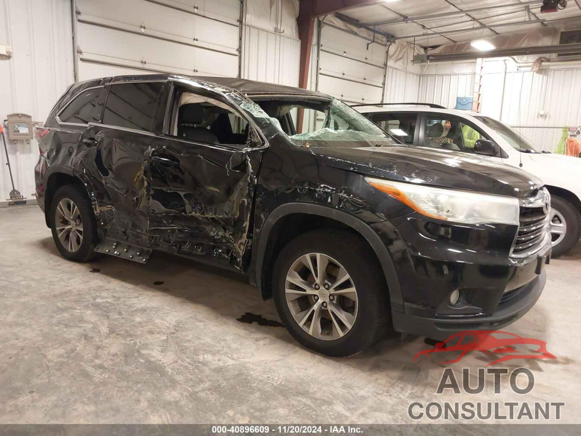 TOYOTA HIGHLANDER 2015 - 5TDBKRFH1FS103132