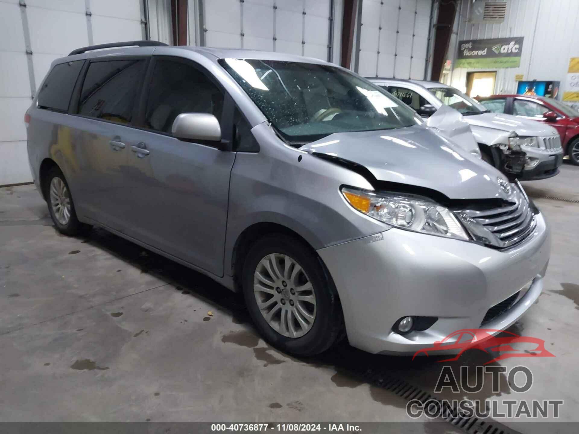 TOYOTA SIENNA 2013 - 5TDYK3DC8DS280157