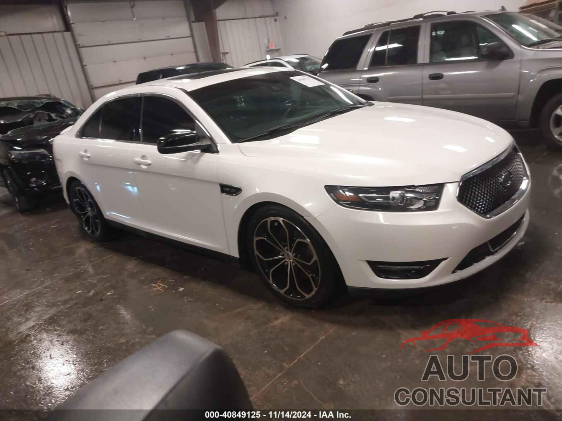 FORD TAURUS 2015 - 1FAHP2KT6FG148564