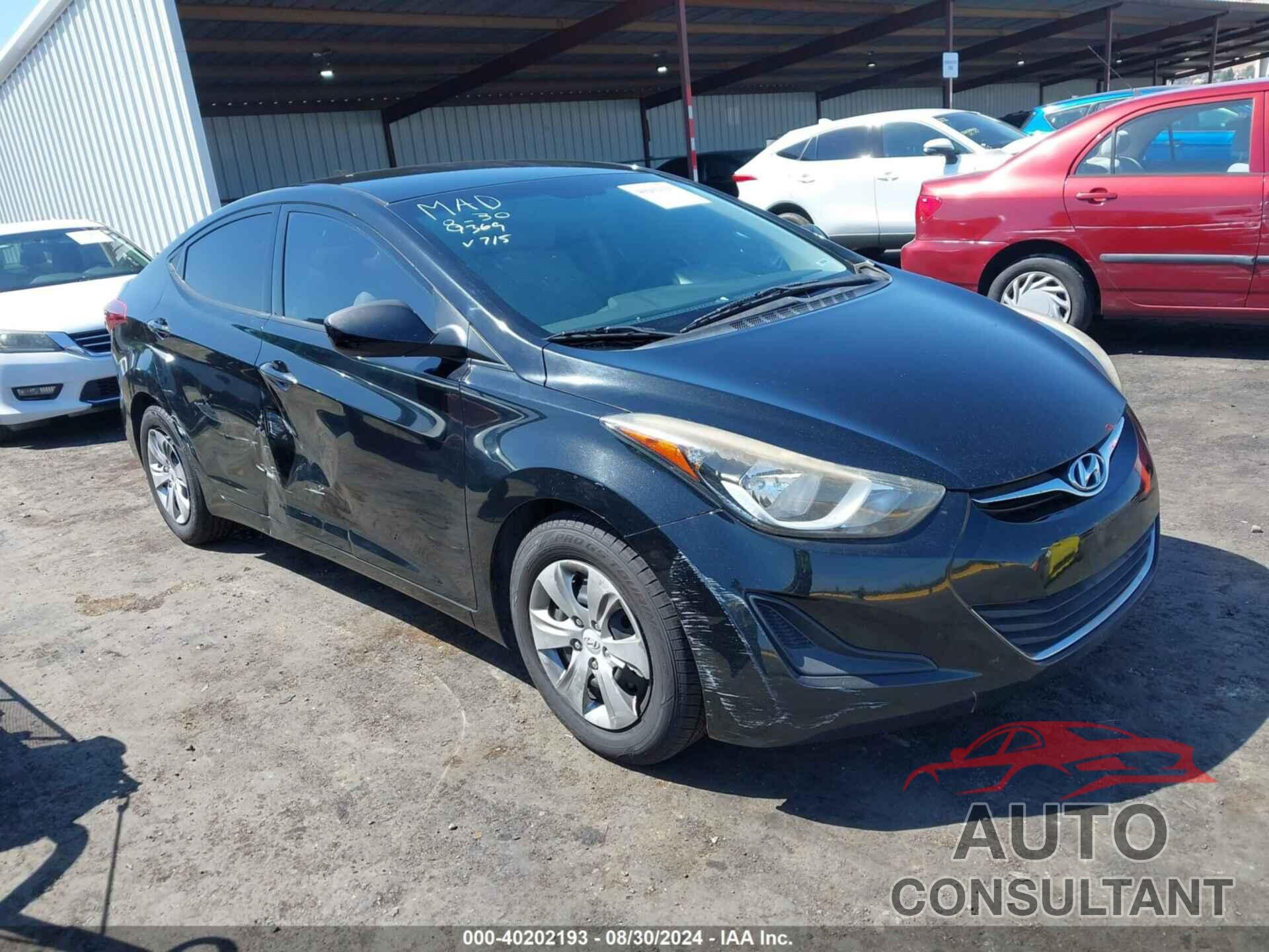 HYUNDAI ELANTRA 2016 - 5NPDH4AE8GH771024