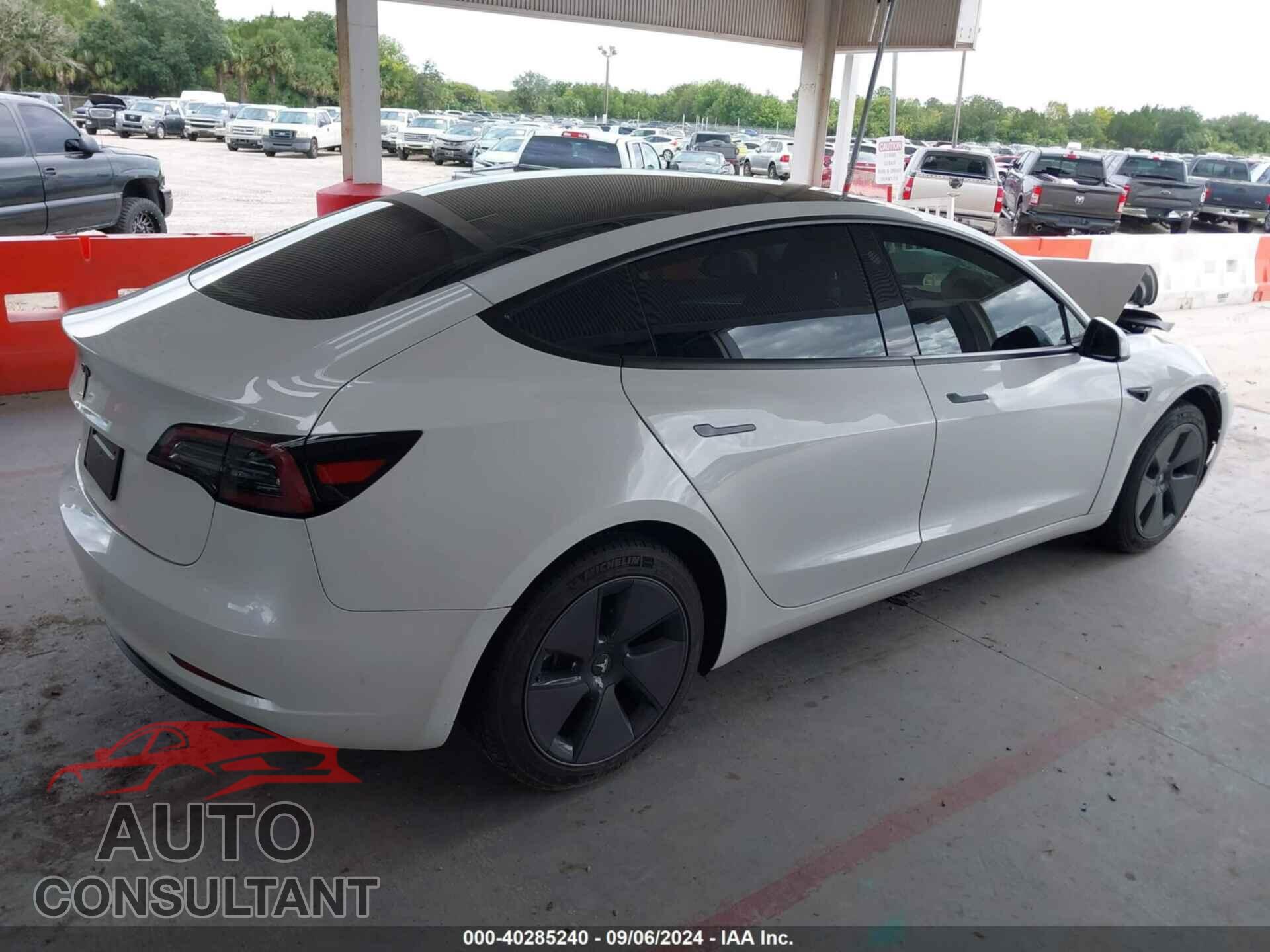 TESLA MODEL 3 2023 - 5YJ3E1EA3PF647784