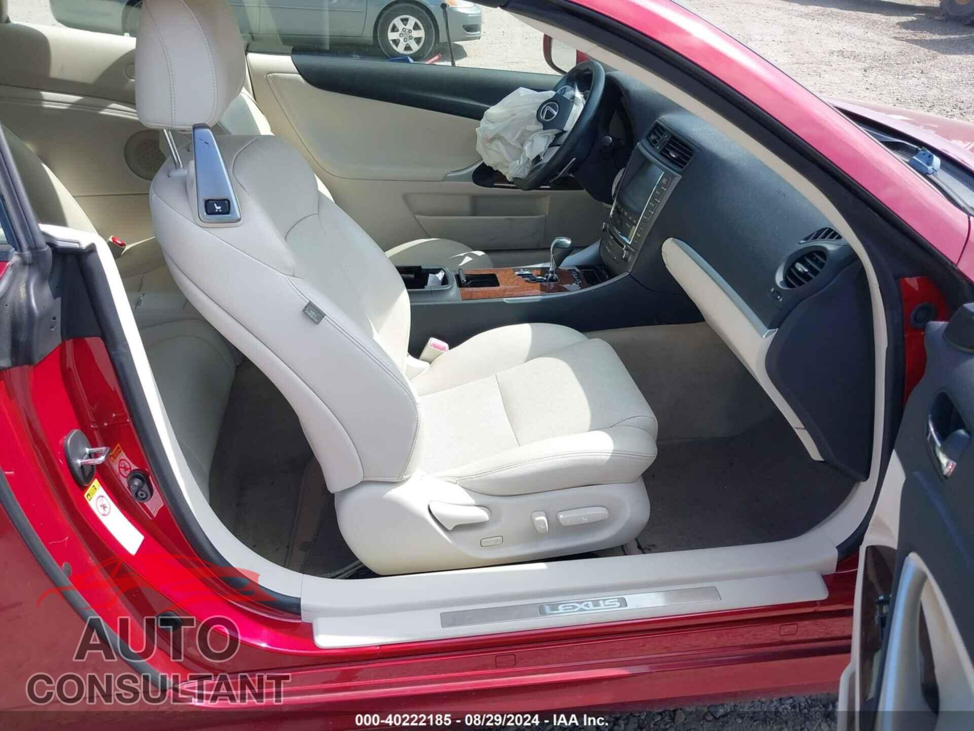 LEXUS IS 250C 2015 - JTHFF2C27F2532942