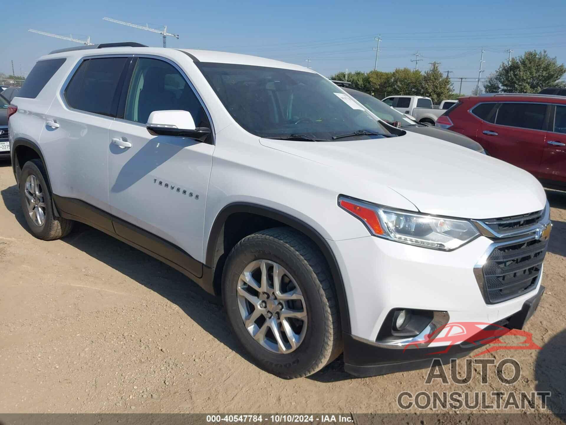 CHEVROLET TRAVERSE 2018 - 1GNERGKW5JJ174770