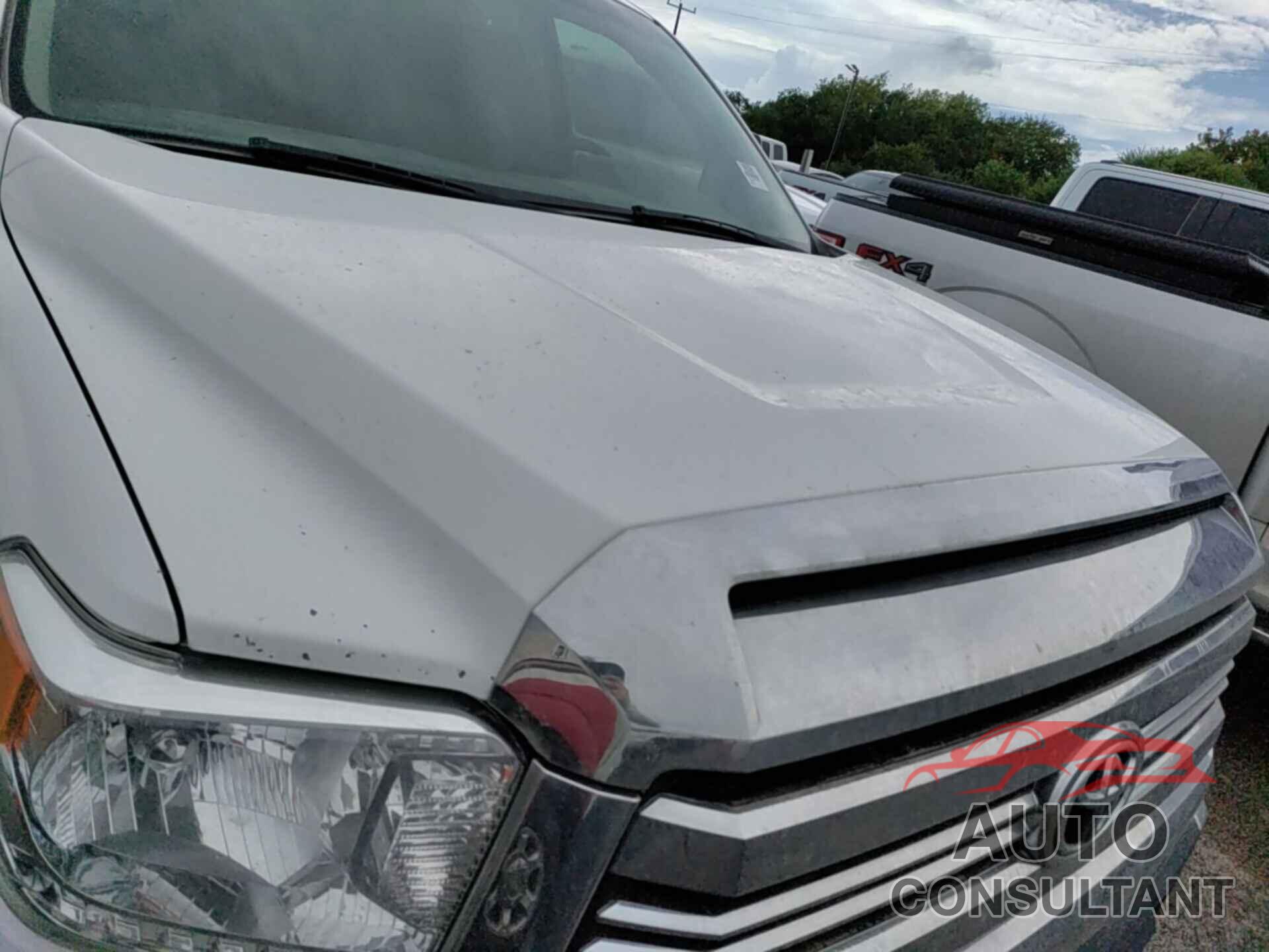 TOYOTA TUNDRA 2017 - 5TFUW5F1XHX645688
