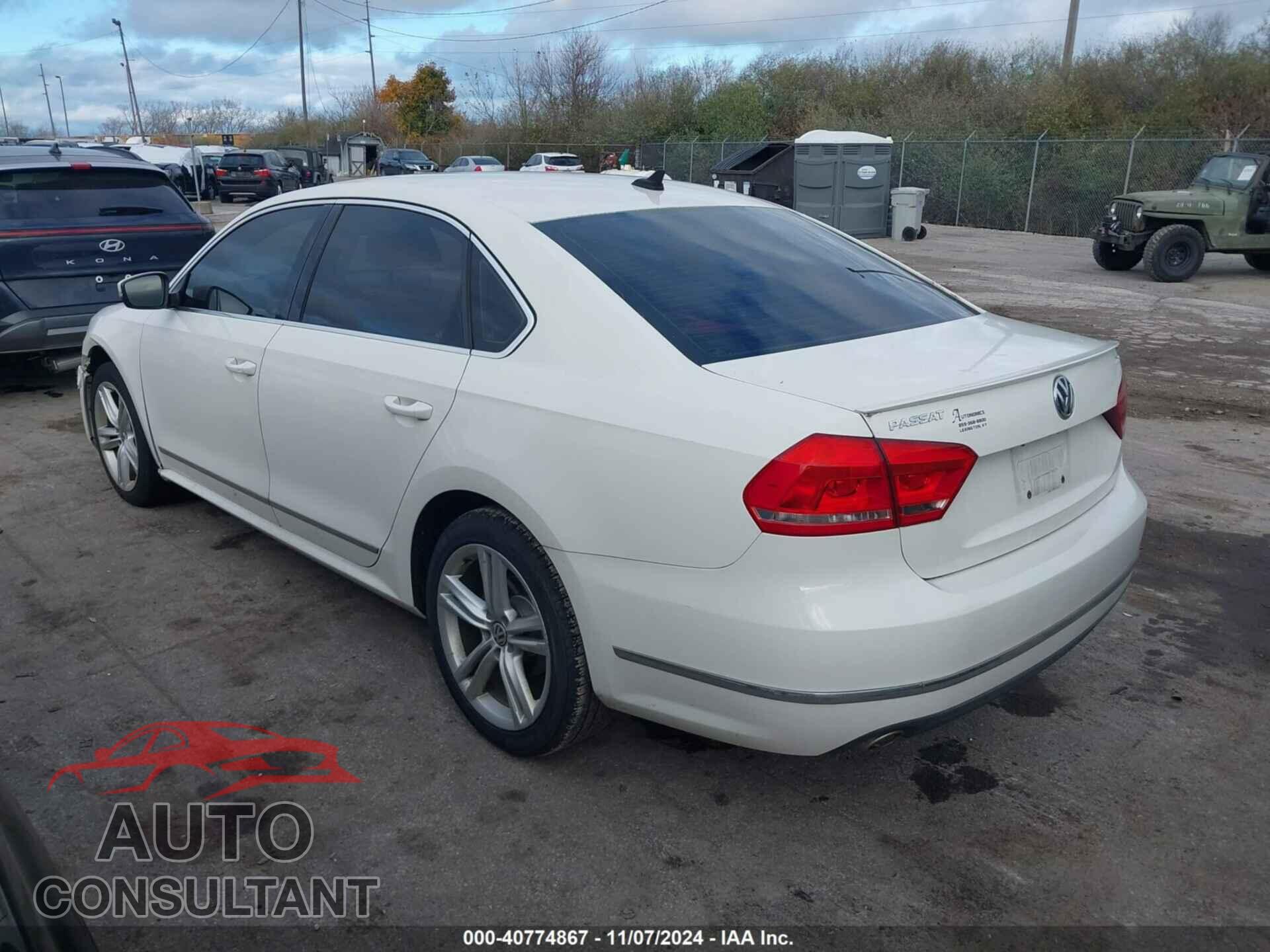 VOLKSWAGEN PASSAT 2014 - 1VWCN7A30EC005329