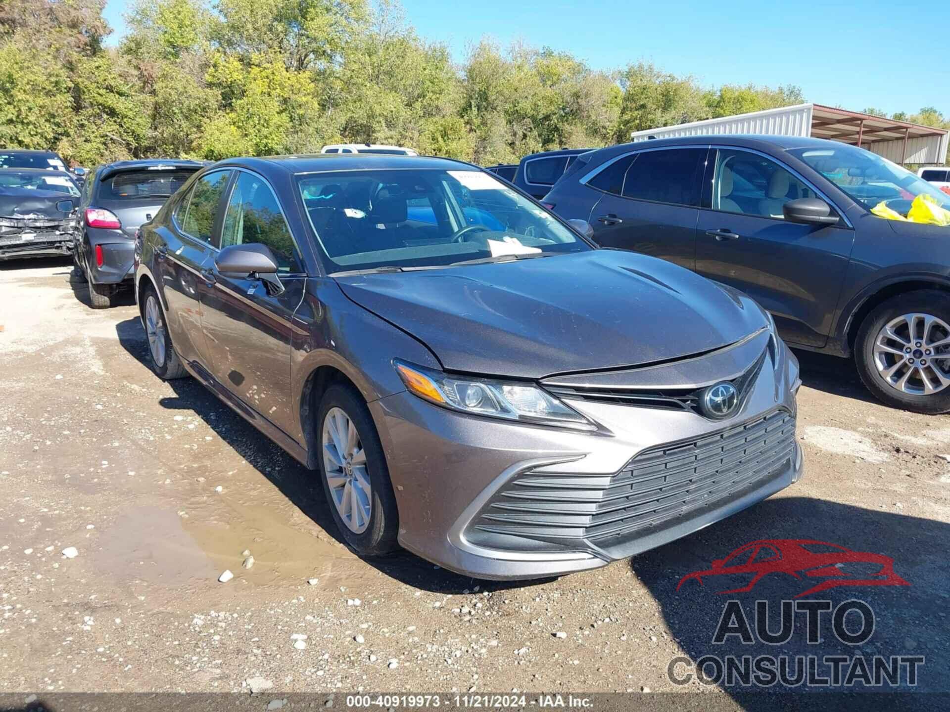 TOYOTA CAMRY 2023 - 4T1C11AK0PU738735