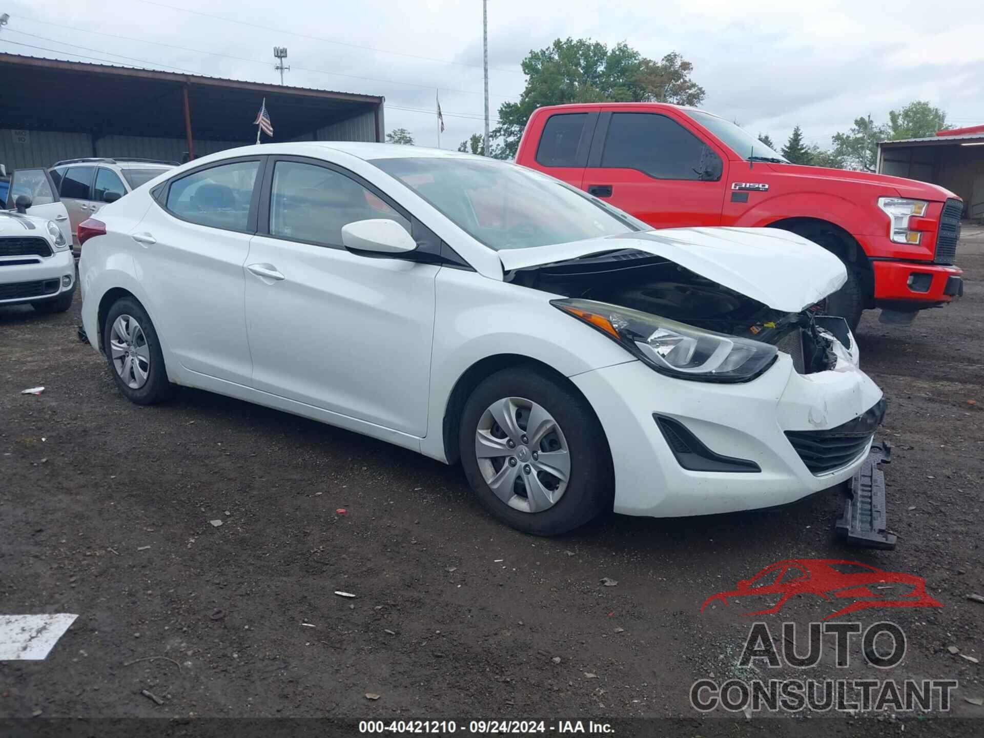 HYUNDAI ELANTRA 2016 - 5NPDH4AE2GH781421